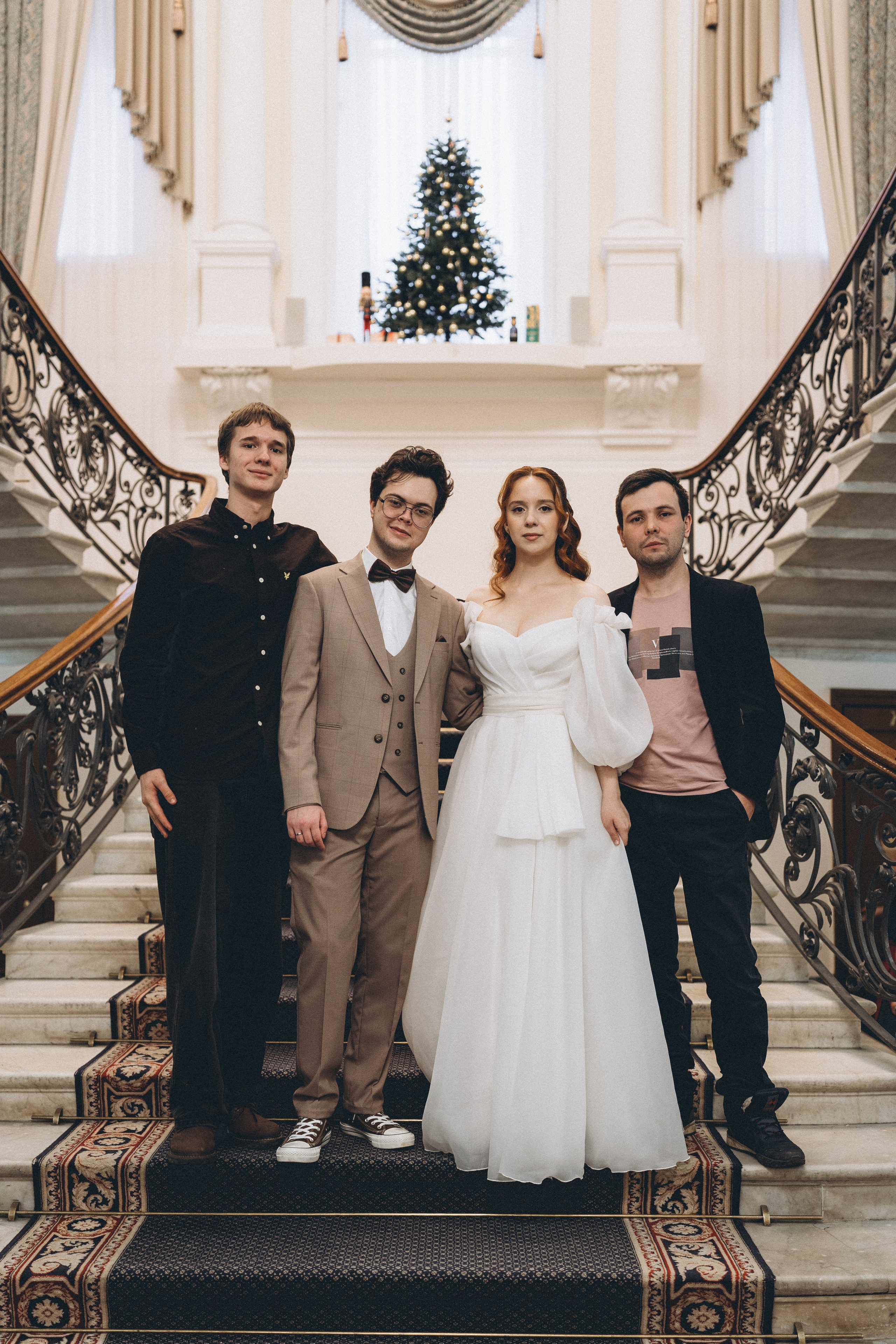 СВАДЕБНАЯ СЬЕМКА ВО ВТОРОМ ДВОРЦЕ С ГОСТЯМИ И ПРОГУЛКА В ТАВРИЧЕСКОМ САДУ. Профессиональный фотограф, Санкт-Петербург — Виктория Богомолова