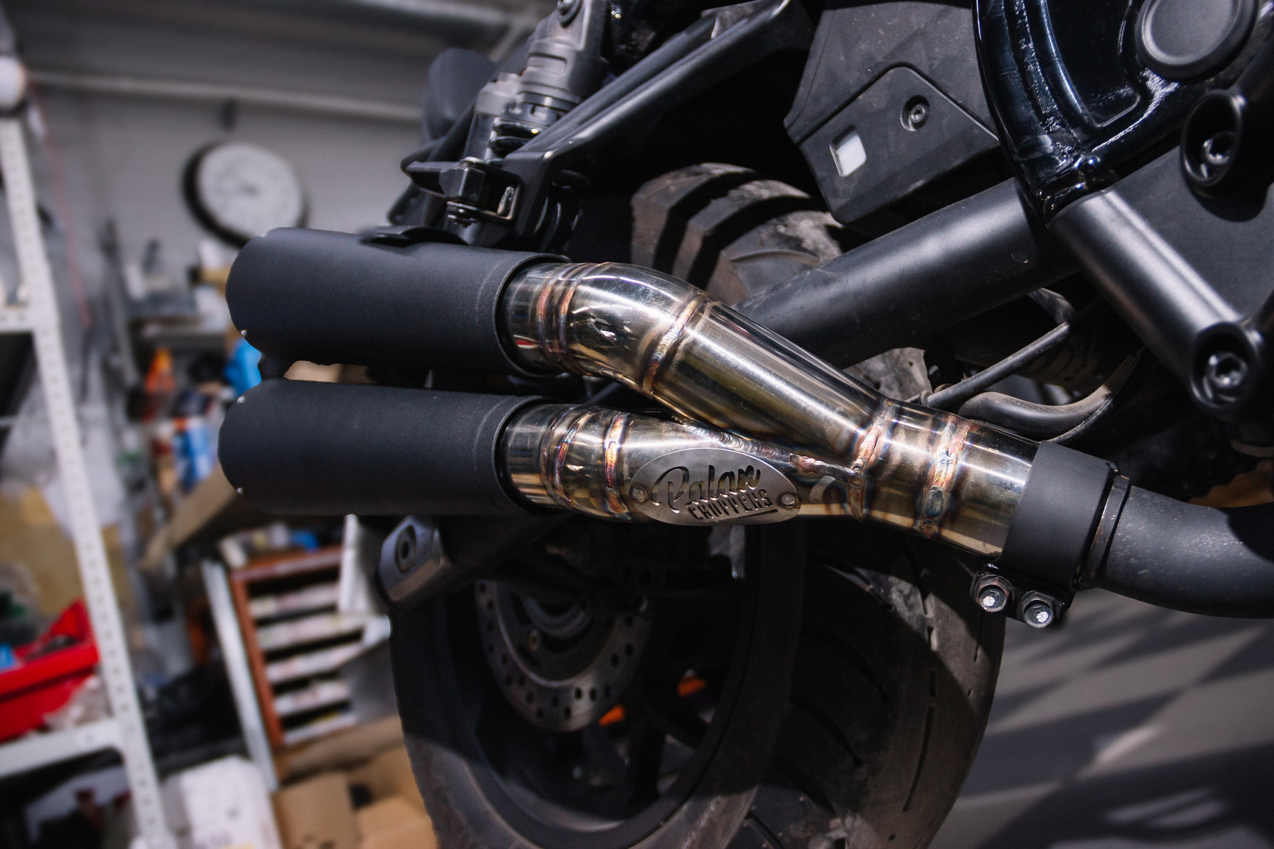 Honda CVX 1100. ......