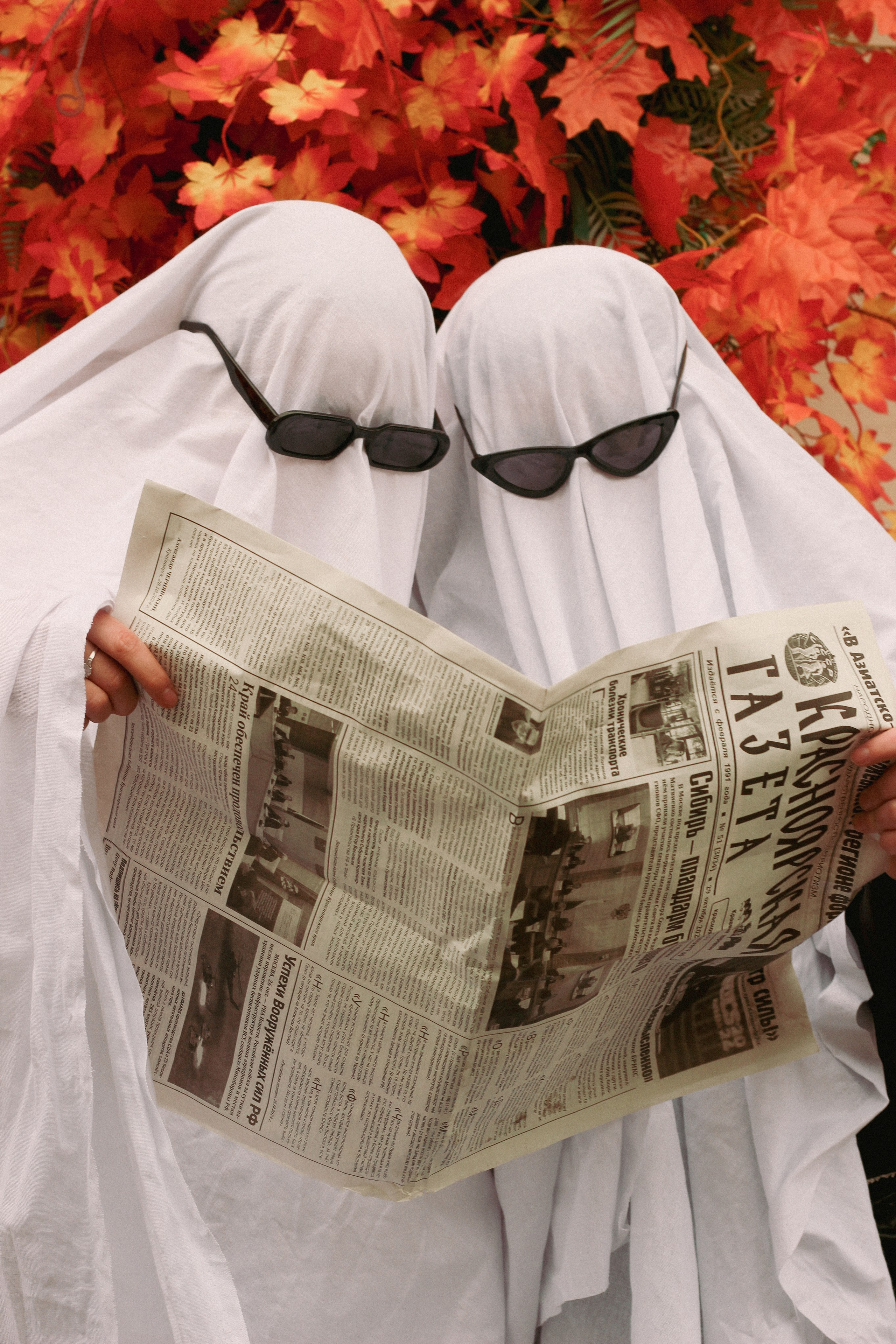 Милые привидения Алёна и Альбина. Фотограф Красноярск