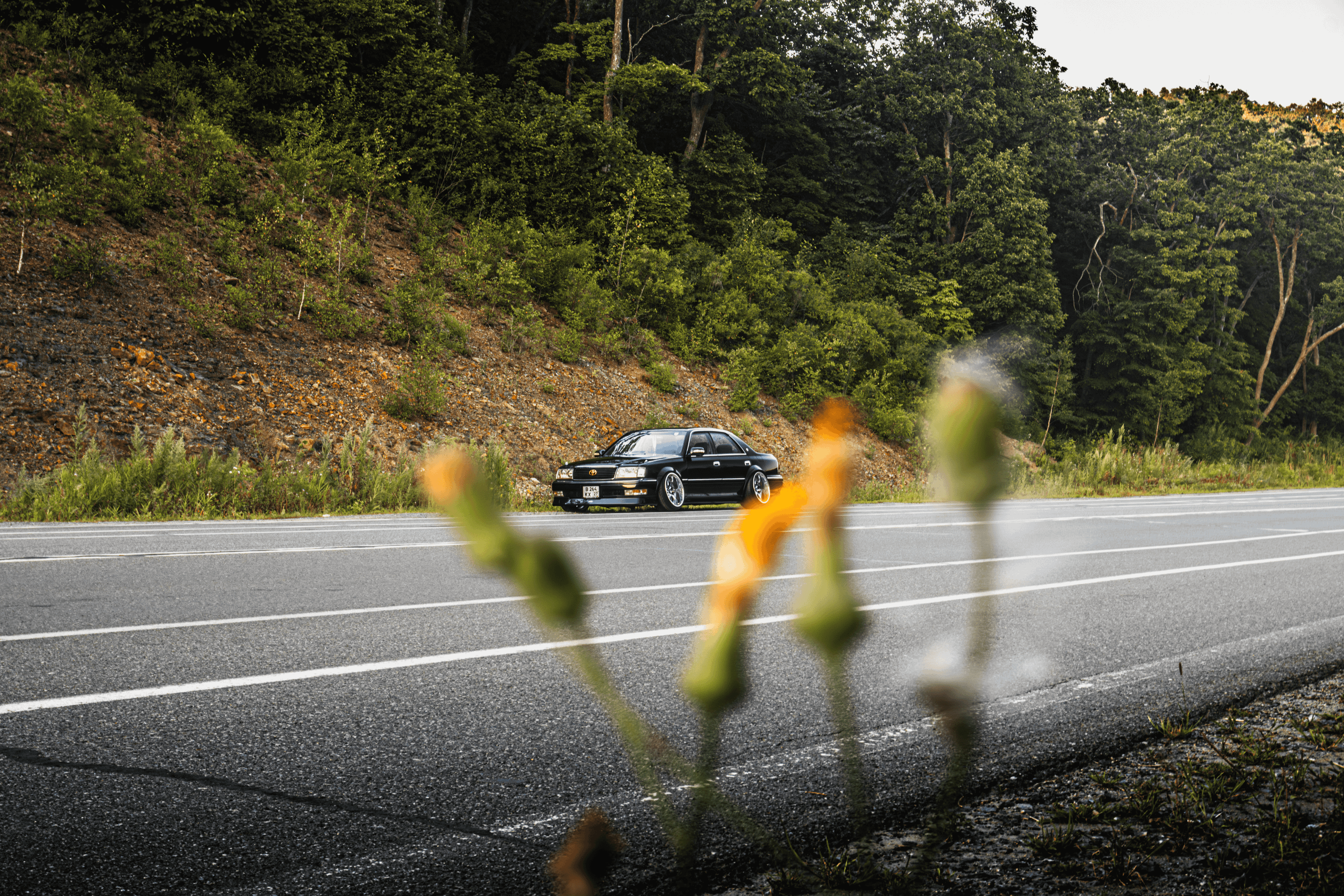 Toyota Crown S155: бриллиант в стенс-короне Владивостока