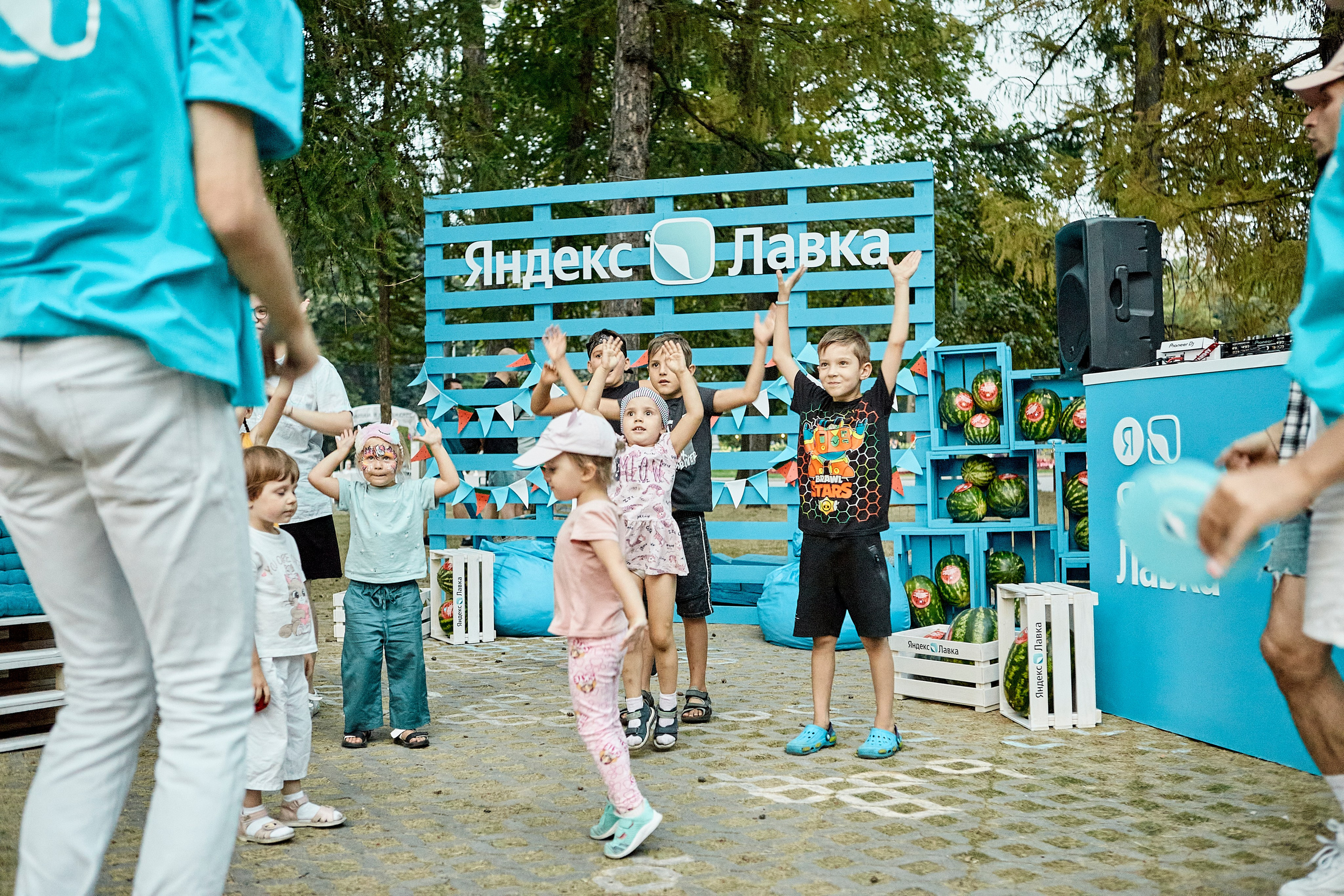 ЯНДЕКС ЛАВКА «АРБУЗНАЯ ФЕЕРИЯ». Фотограф Андрей Егоров