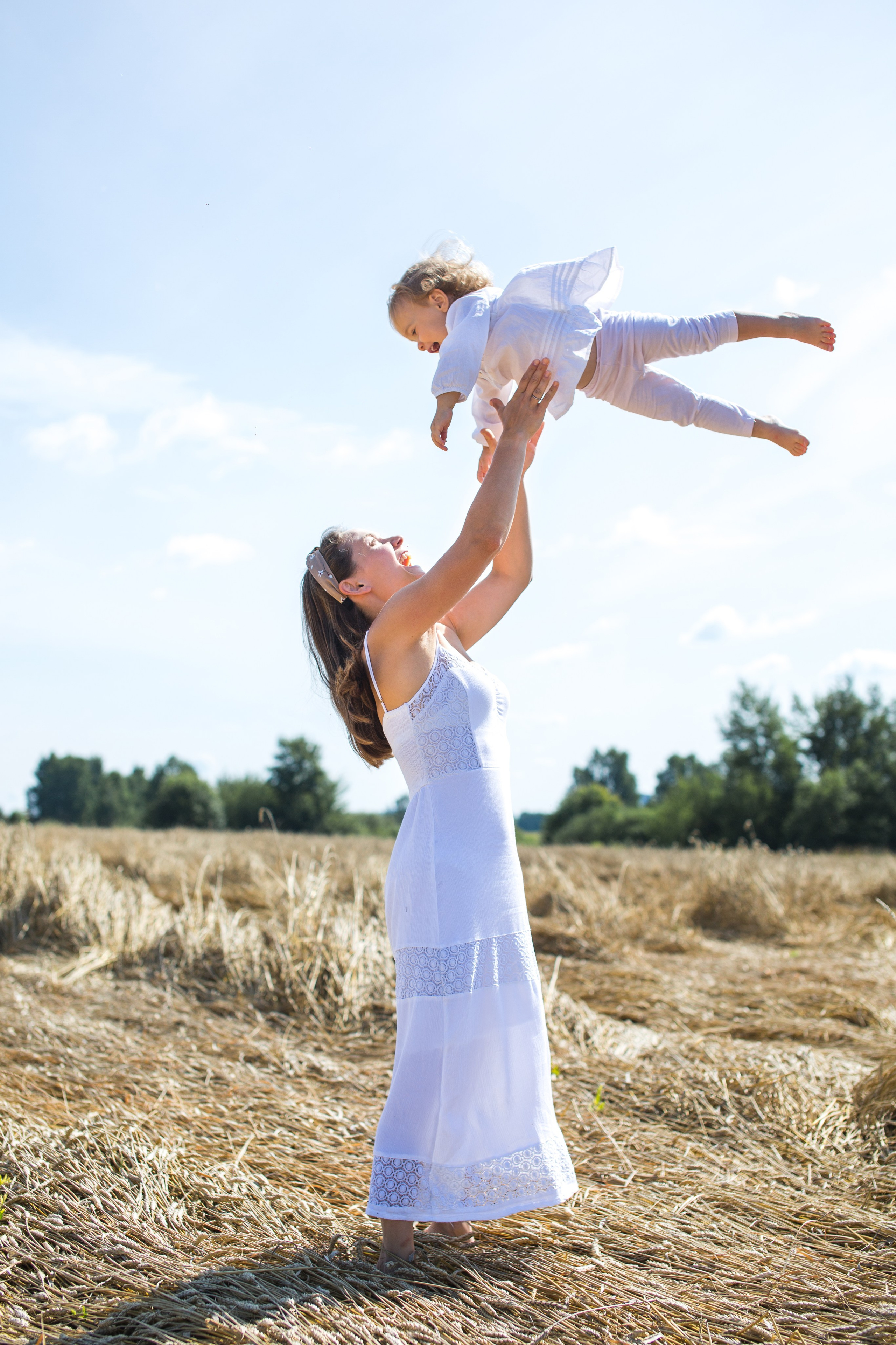 В поле с колосьями. Семейный и школьный фотограф Громова Ольга