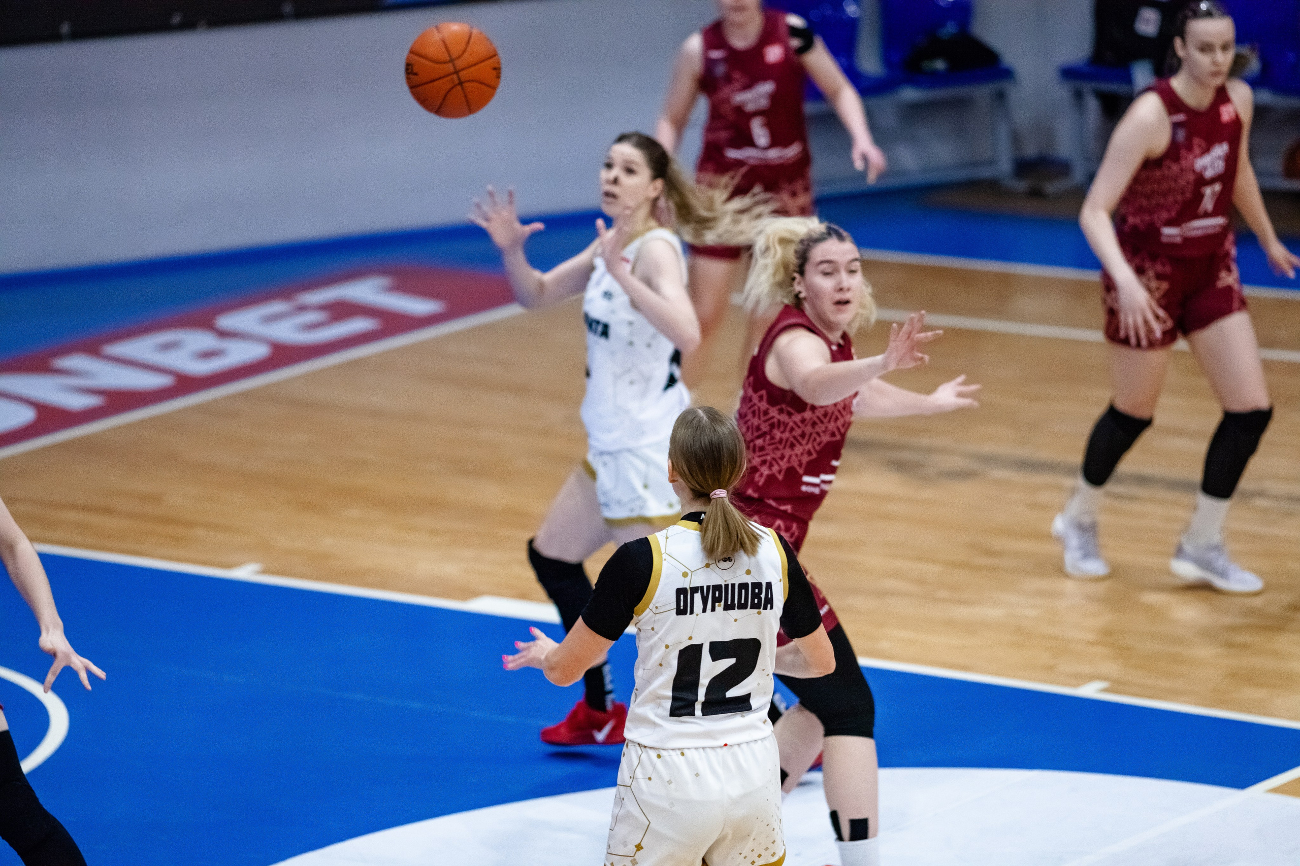 ЧГУ-Атланта — Славянка. Фотография