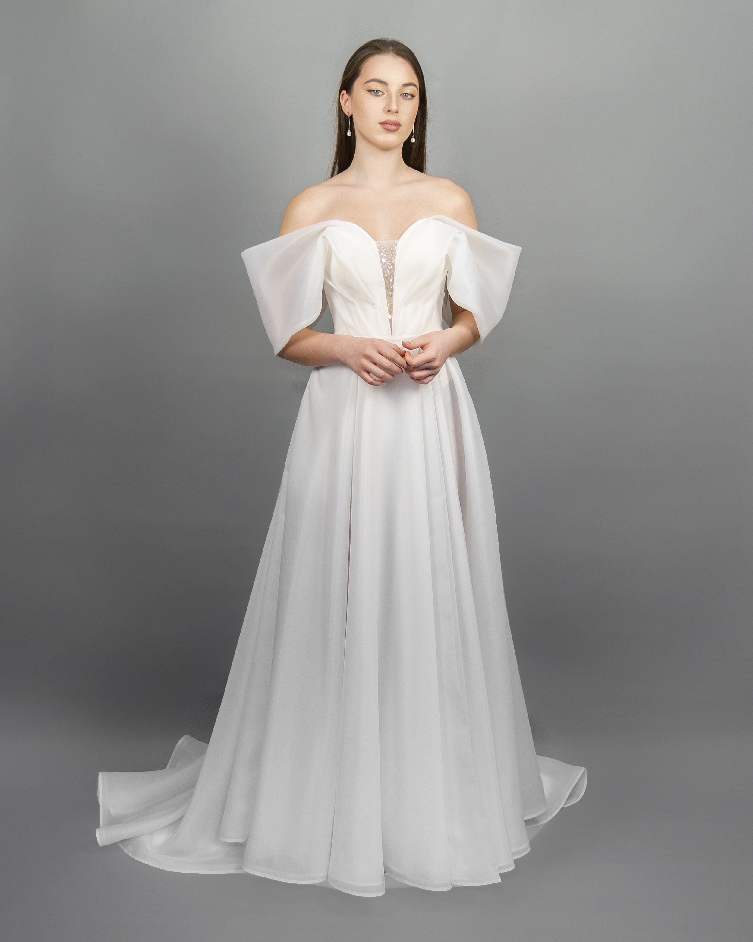 Свадебный салон " Моя свадьба ". Свадебный фотограф в Москве Кристина Чехова