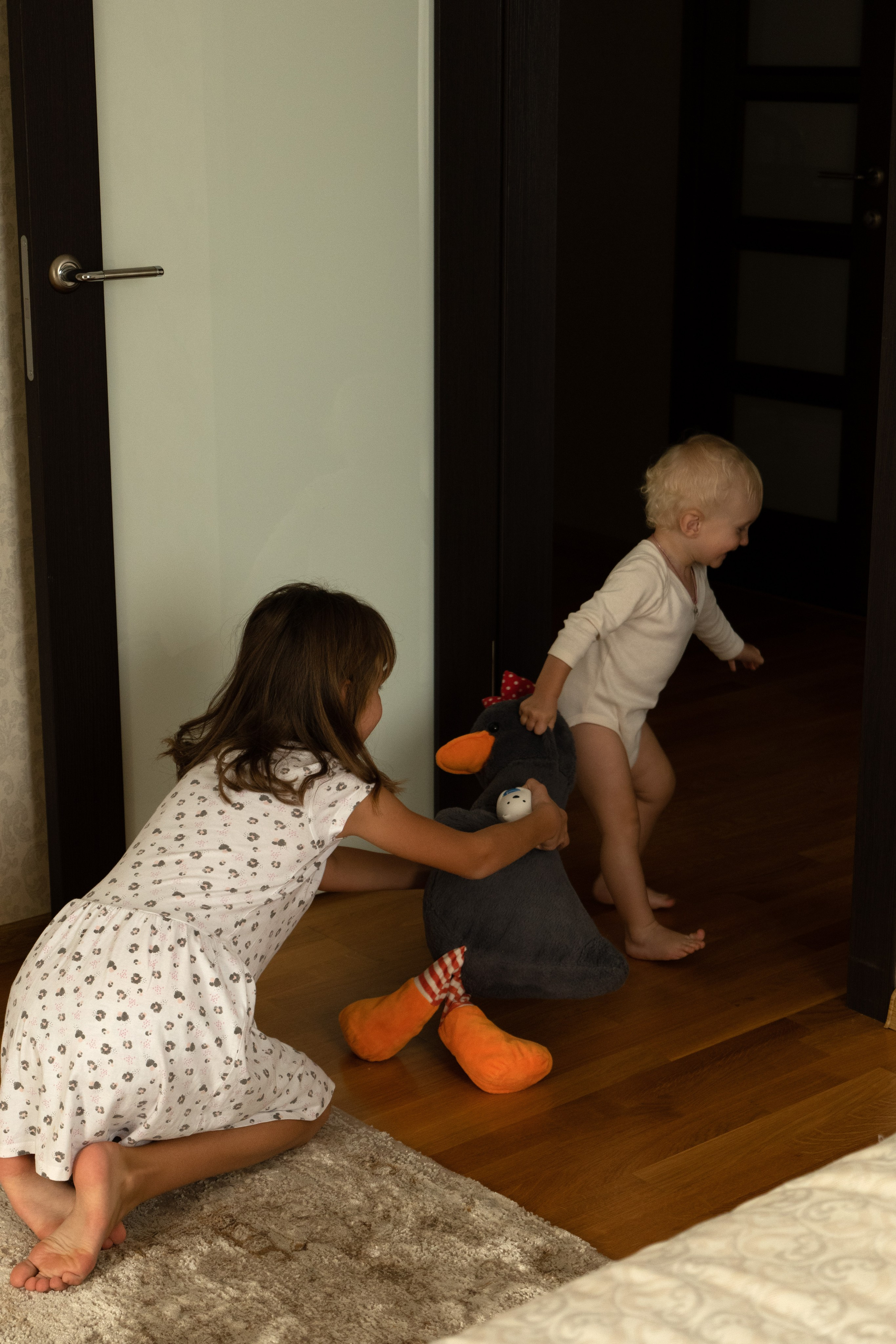 Семейная фотосессия дома. Фотограф видеограф Ольга Василевская