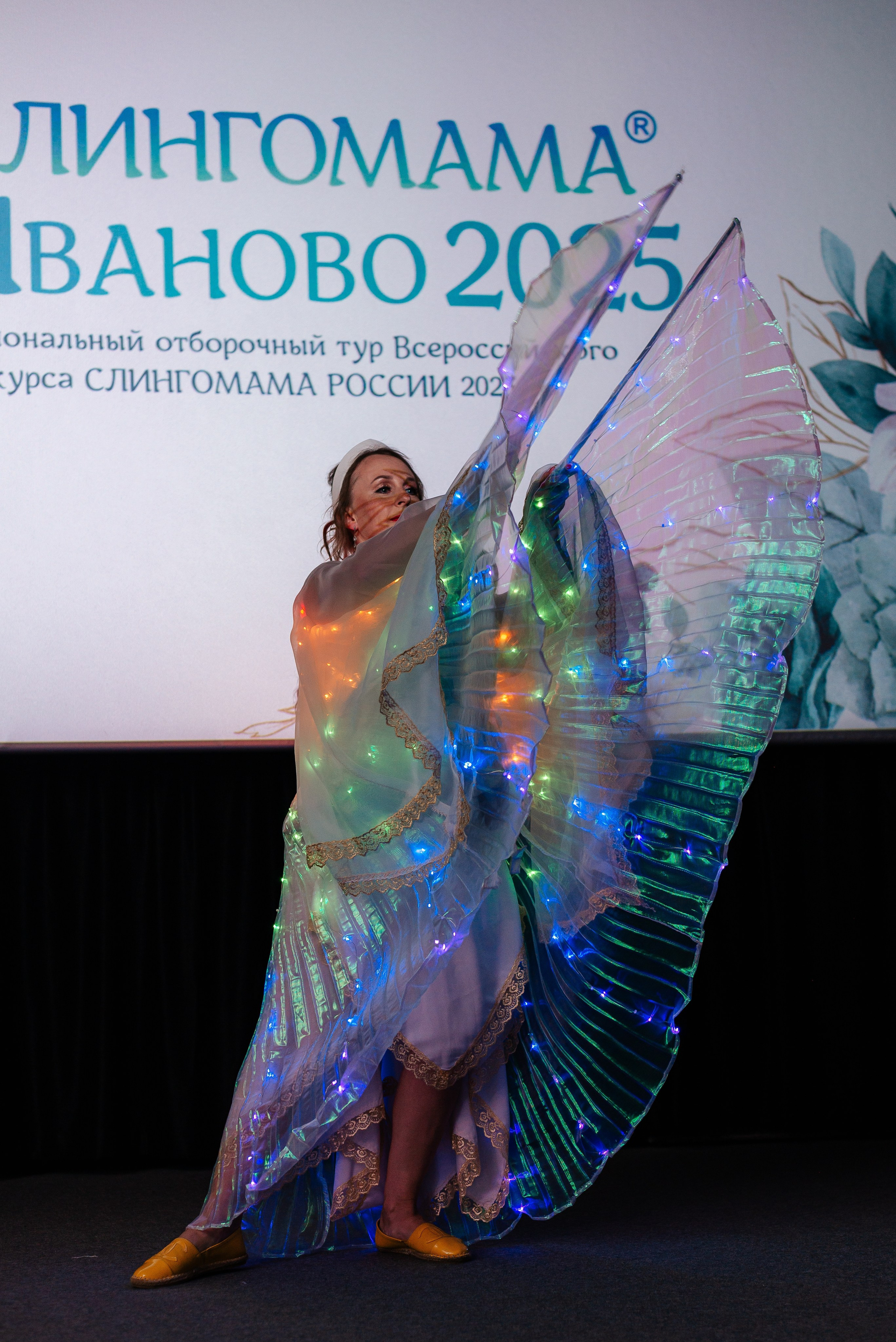 Слингомама Иваново 2025. Семейный и детский фотограф Иваново Ксения Азаренкова