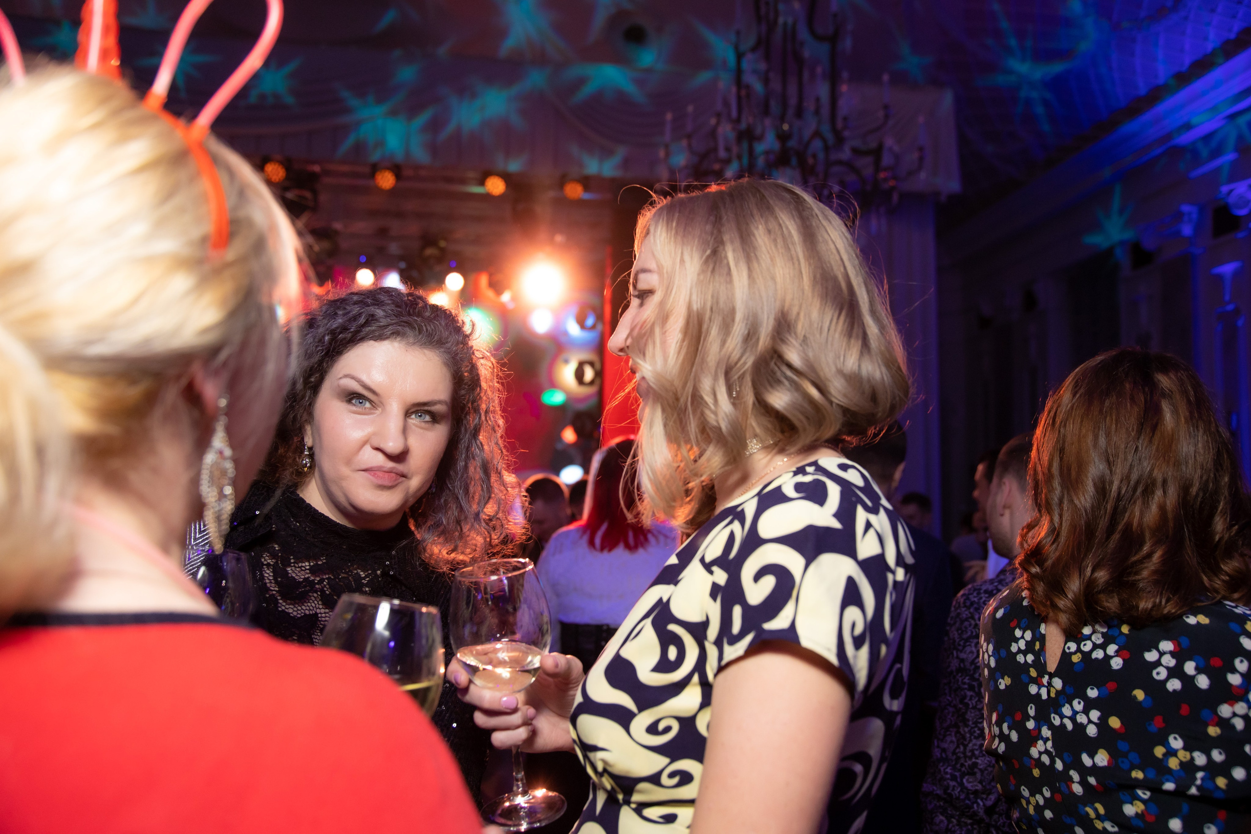 Репортажный фотограф на корпоратив в Санкт-Петербурге. Фотограф на праздник, корпоратив, День Рождения и Юбилей в г. Санкт-Петербурге Алексей Анкушев