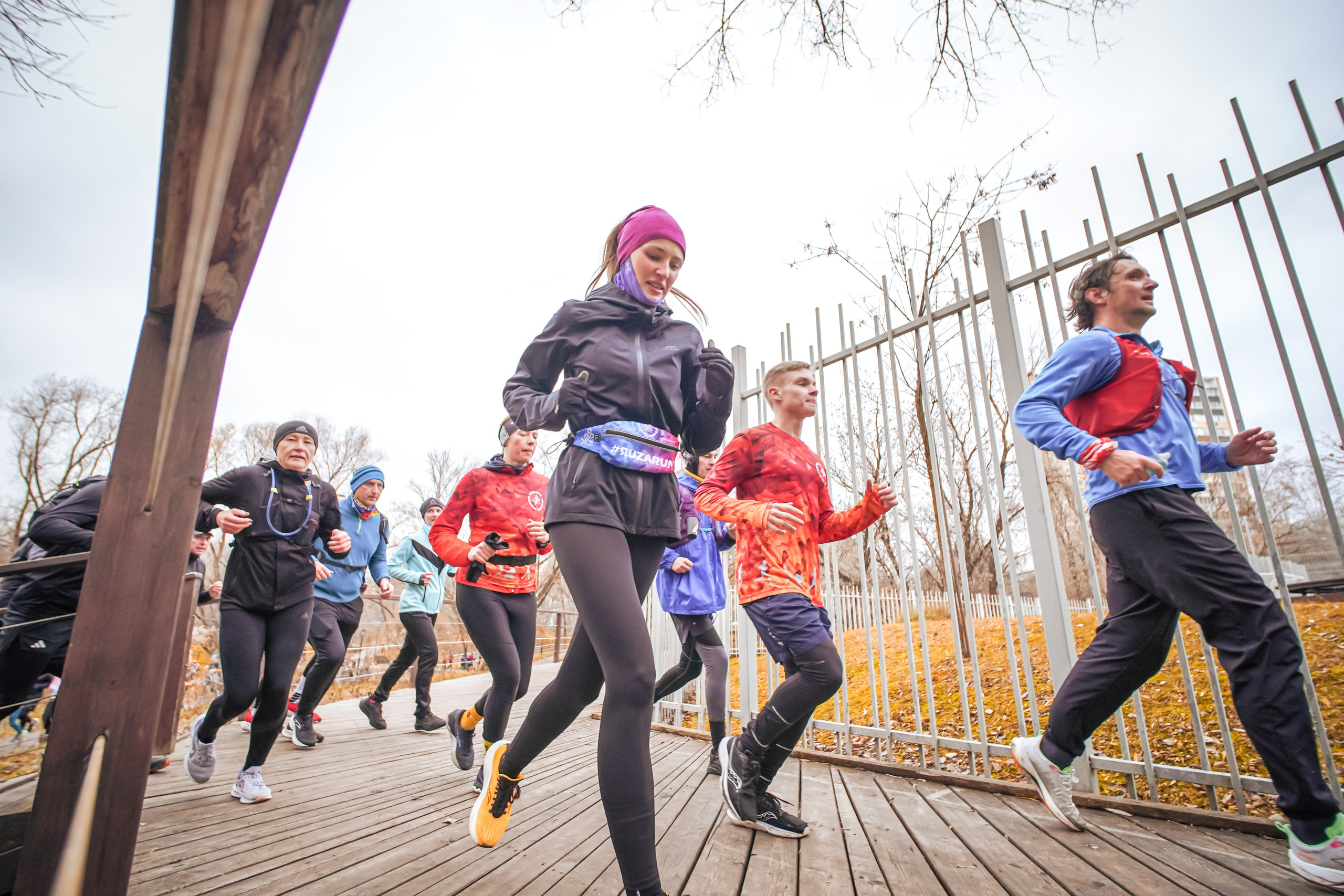 #марафонудома #яuzarun 2024 2-я петля, группа 6:30. Роман Капилюшов. Бег. Фото. Видео. г. Люберцы