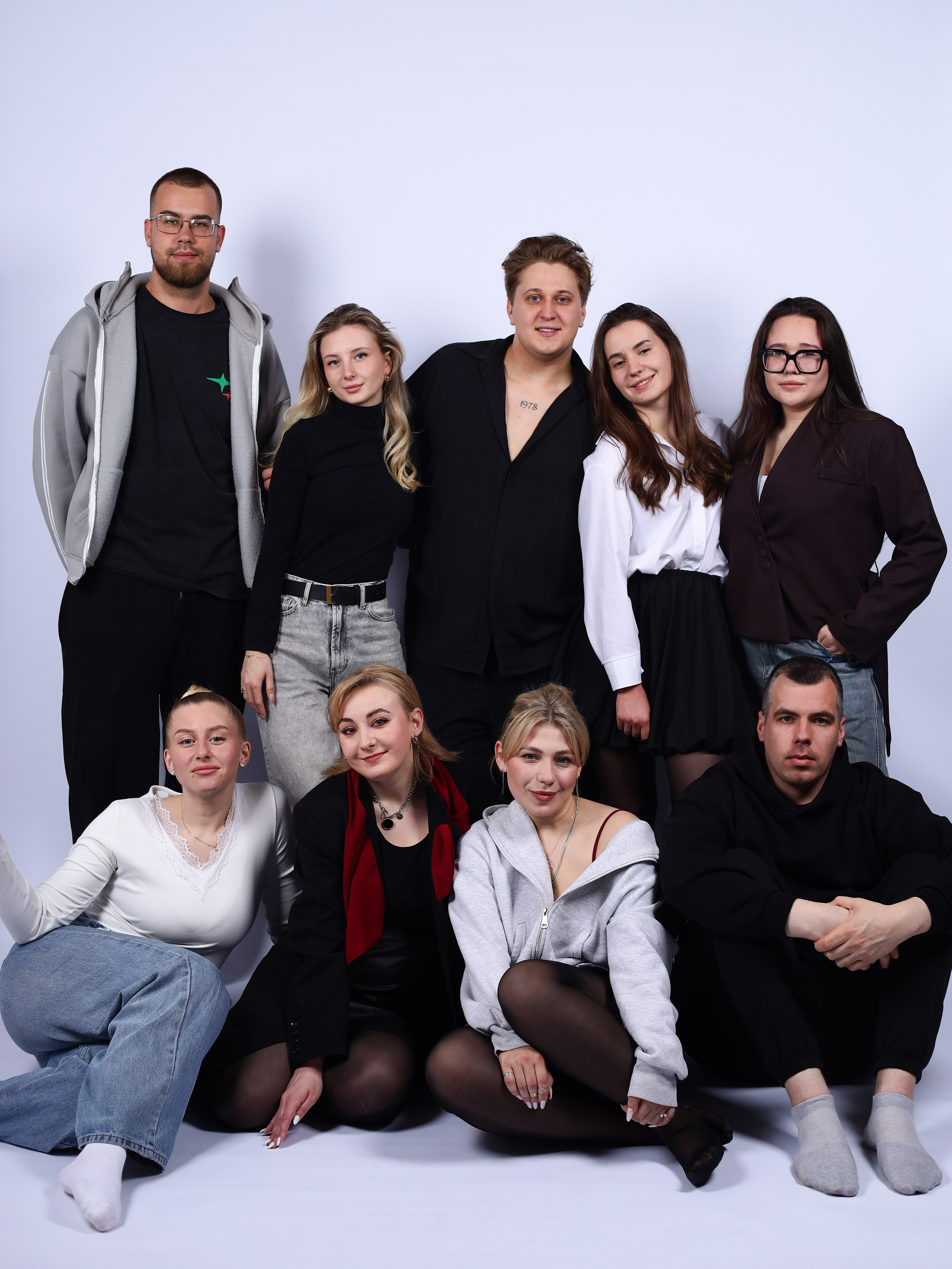 Открытие «фотограф уволен». Фотостудия без фотографа Чехов. Первая студия автопортрета в Чехове