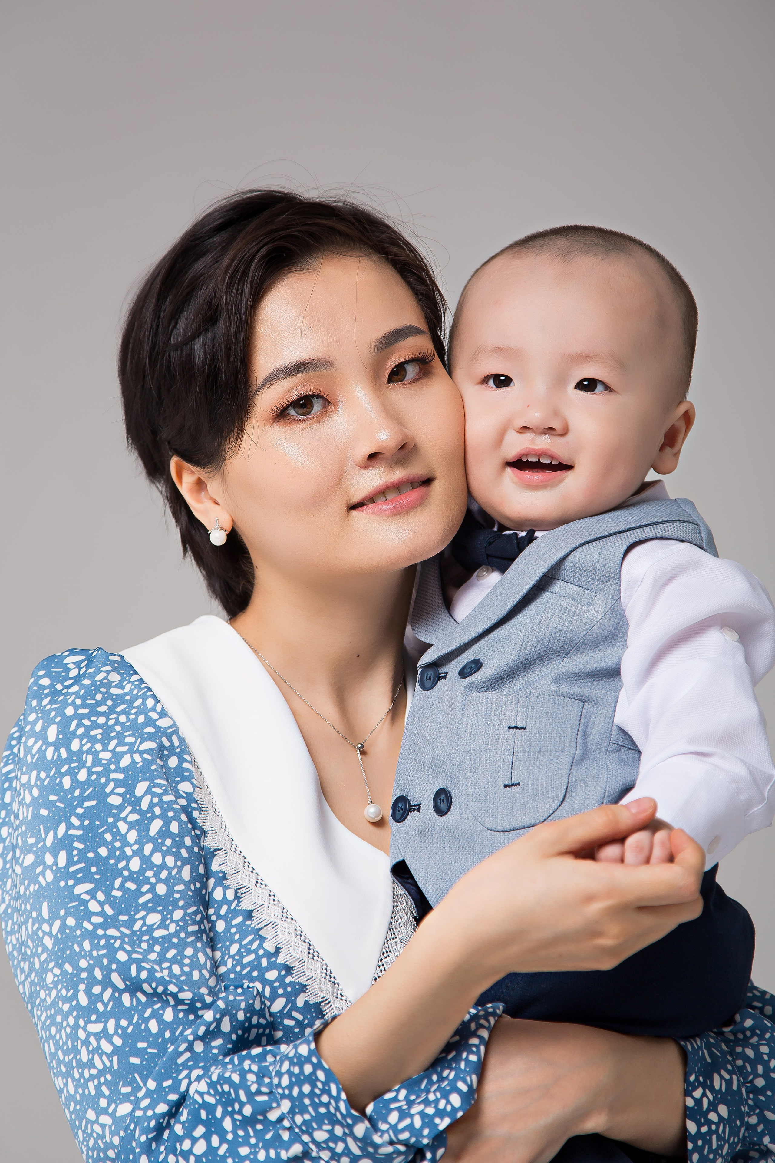 Haq-Nazar. Свадебный и студийный фотограф в Алматы Ильяс Кырбаев