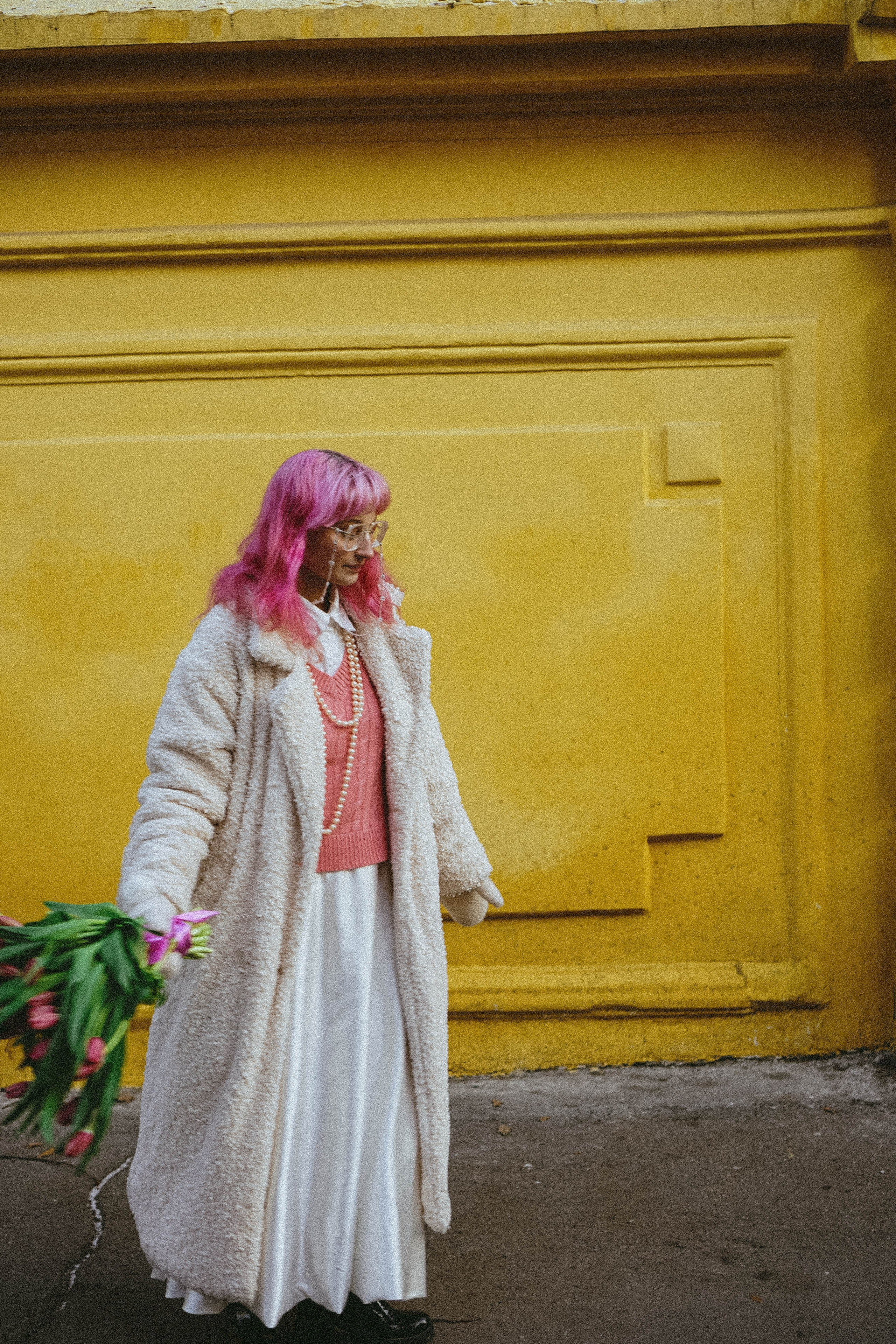 Прогулочная фотосессия с тюльпанами. Профессиональный фотограф, Санкт-Петербург — Виктория Богомолова