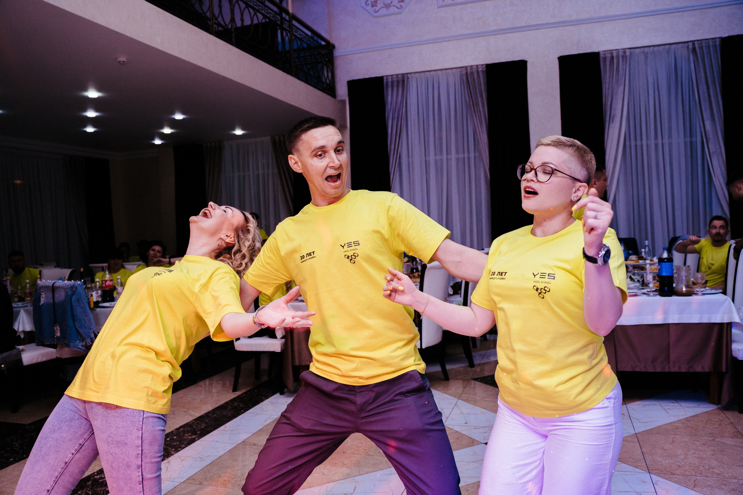 Yes Holding. Свадебный фотограф в Симферополе