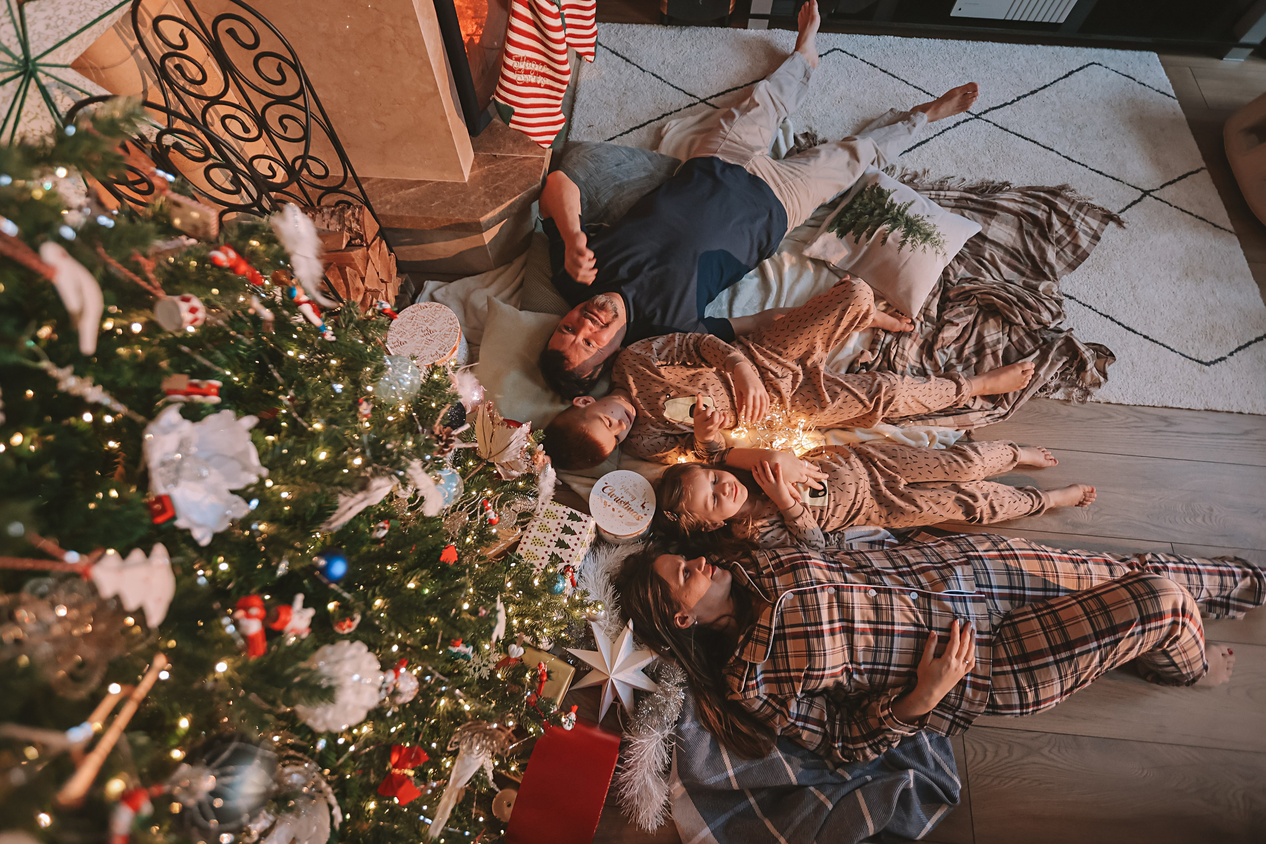 Новогодние традиции. Семейный фотограф Тюмень, фотограф на роды Салмина Мария