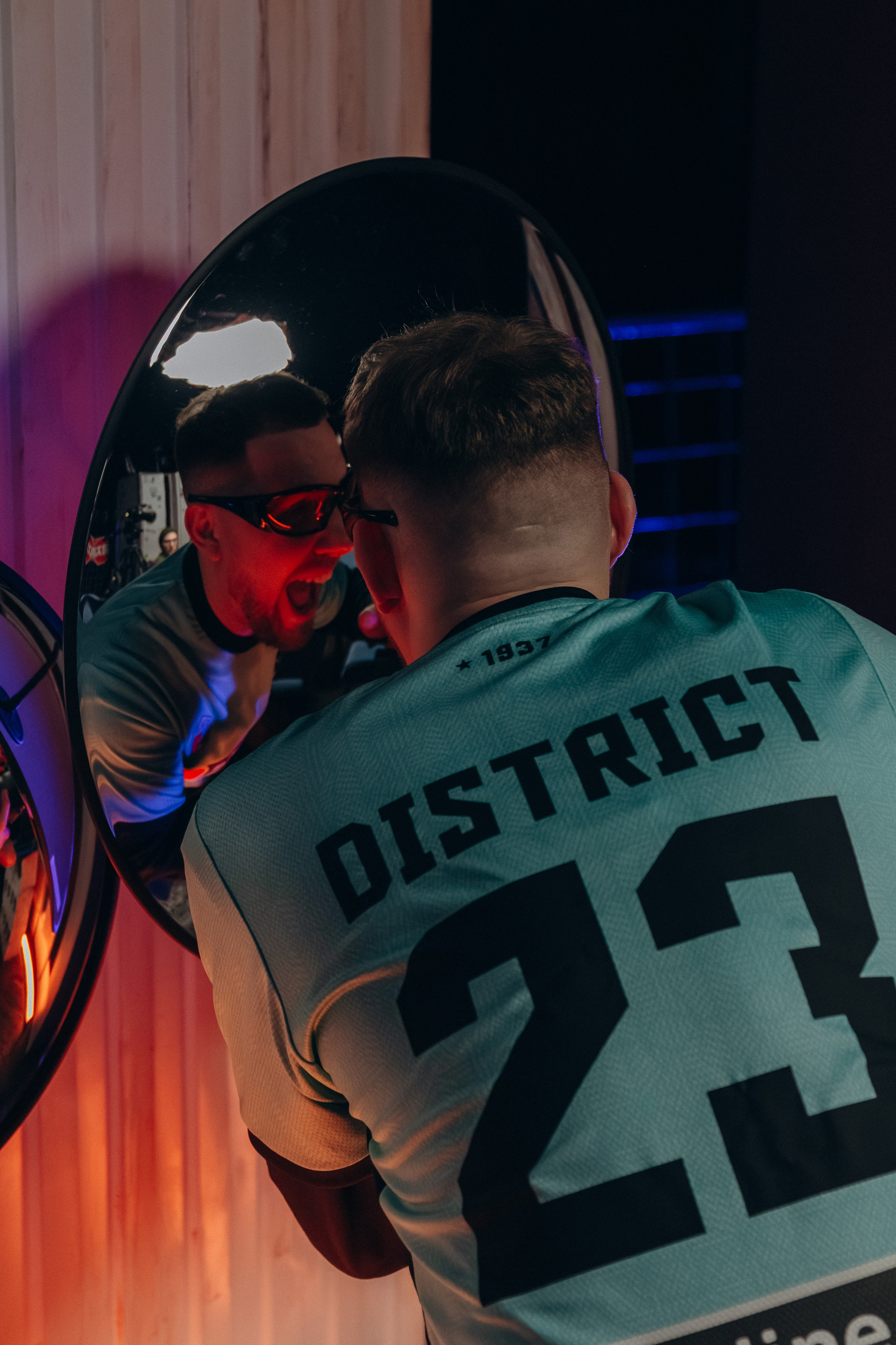 КЕНТЫ. Олег Левин — профессиональный концертный и бэкстейдж фотограф в Москве