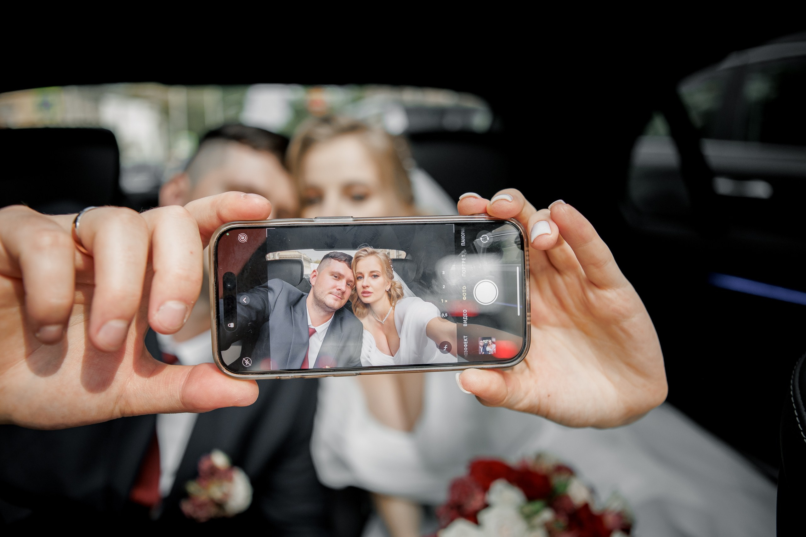 Свадебная фотосессия регистрации в гостинице Националь Москва. Свадебный фотограф в Москве