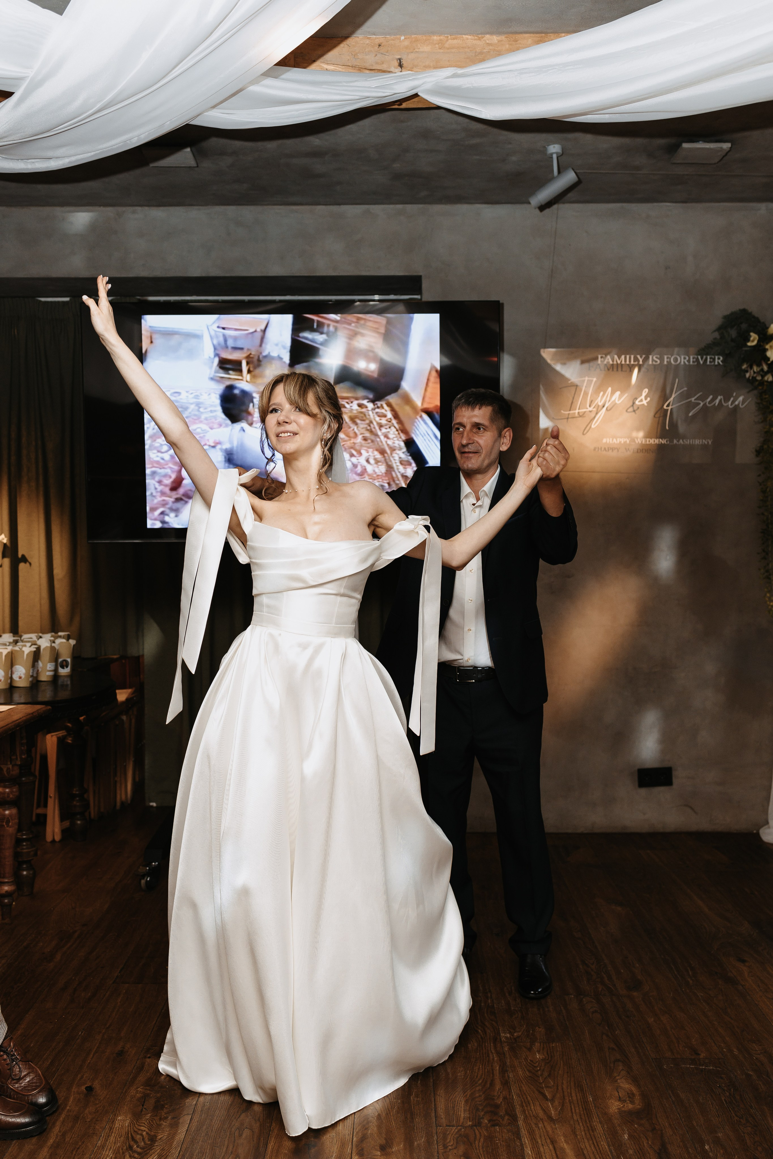 Илья и Ксюша (2024). Свадебный и семейный фотограф в Москве Яна Шувалова