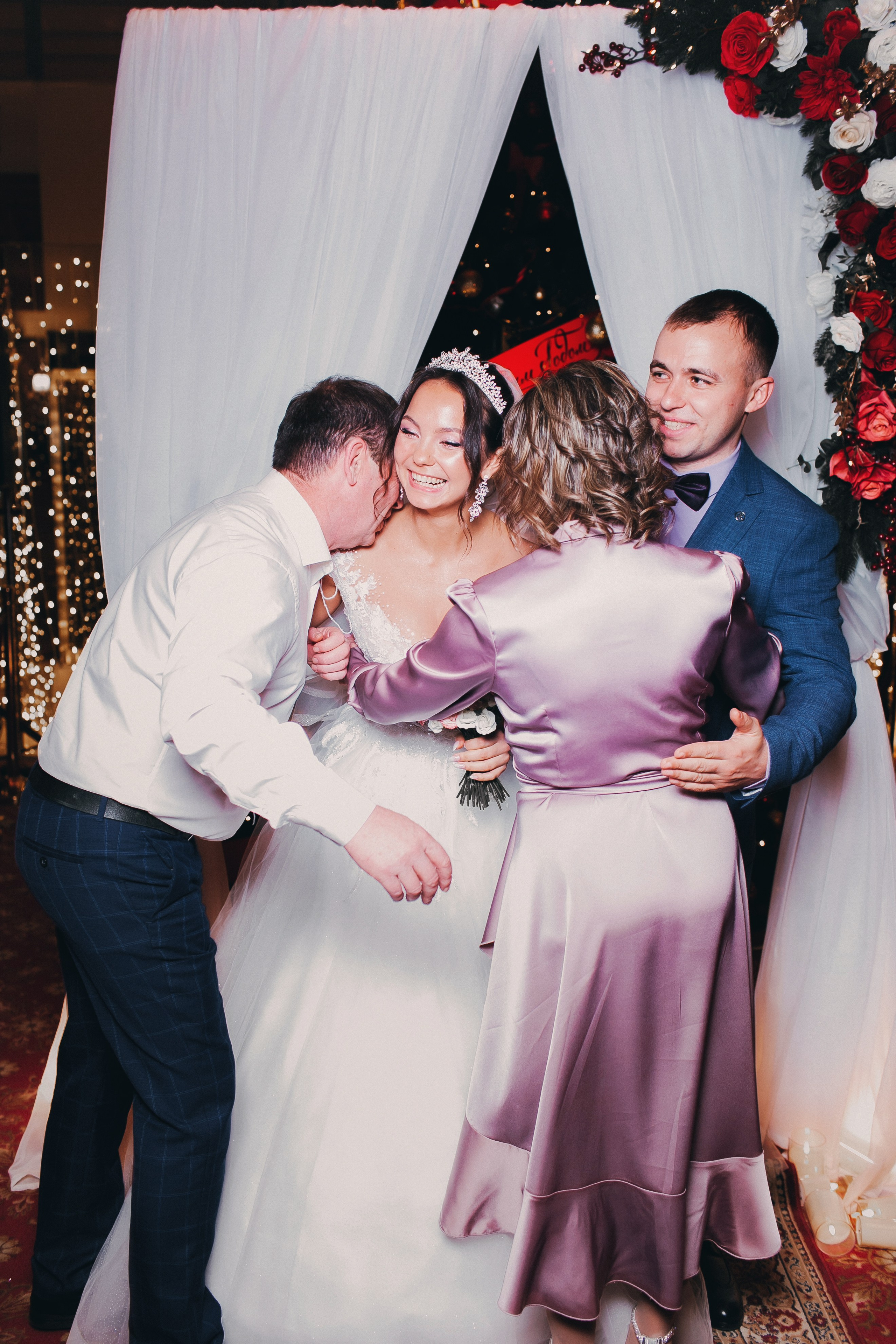 Съемка выездной регистрации в отеле. Свадебный и репортажный фотограф в Ярославле и Санкт-Петербурге Роман Микрюков