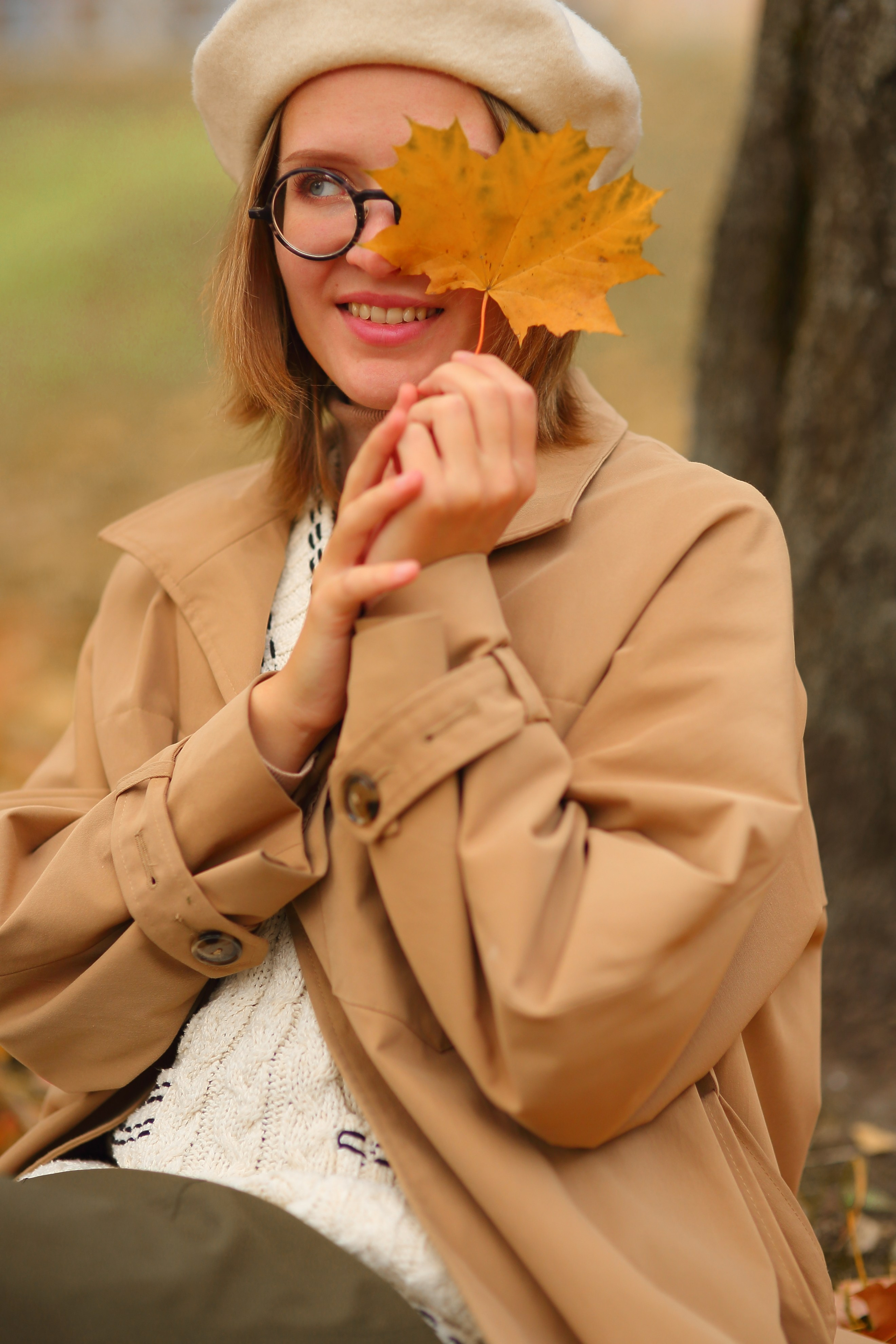 Радостная осенняя фотосессия девушки. Свадебный и репортажный фотограф в Ярославле и Санкт-Петербурге Роман Микрюков