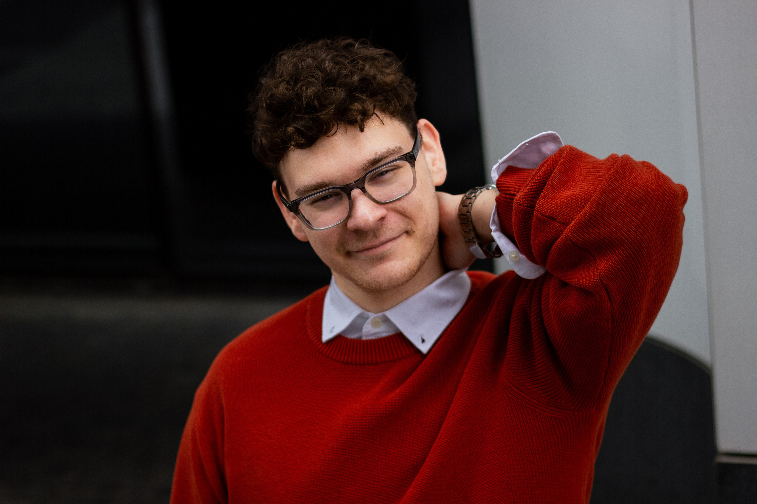 Илья в Бизнес-центе Аквамарин. Портретный фотограф Москва Юлия Трякина