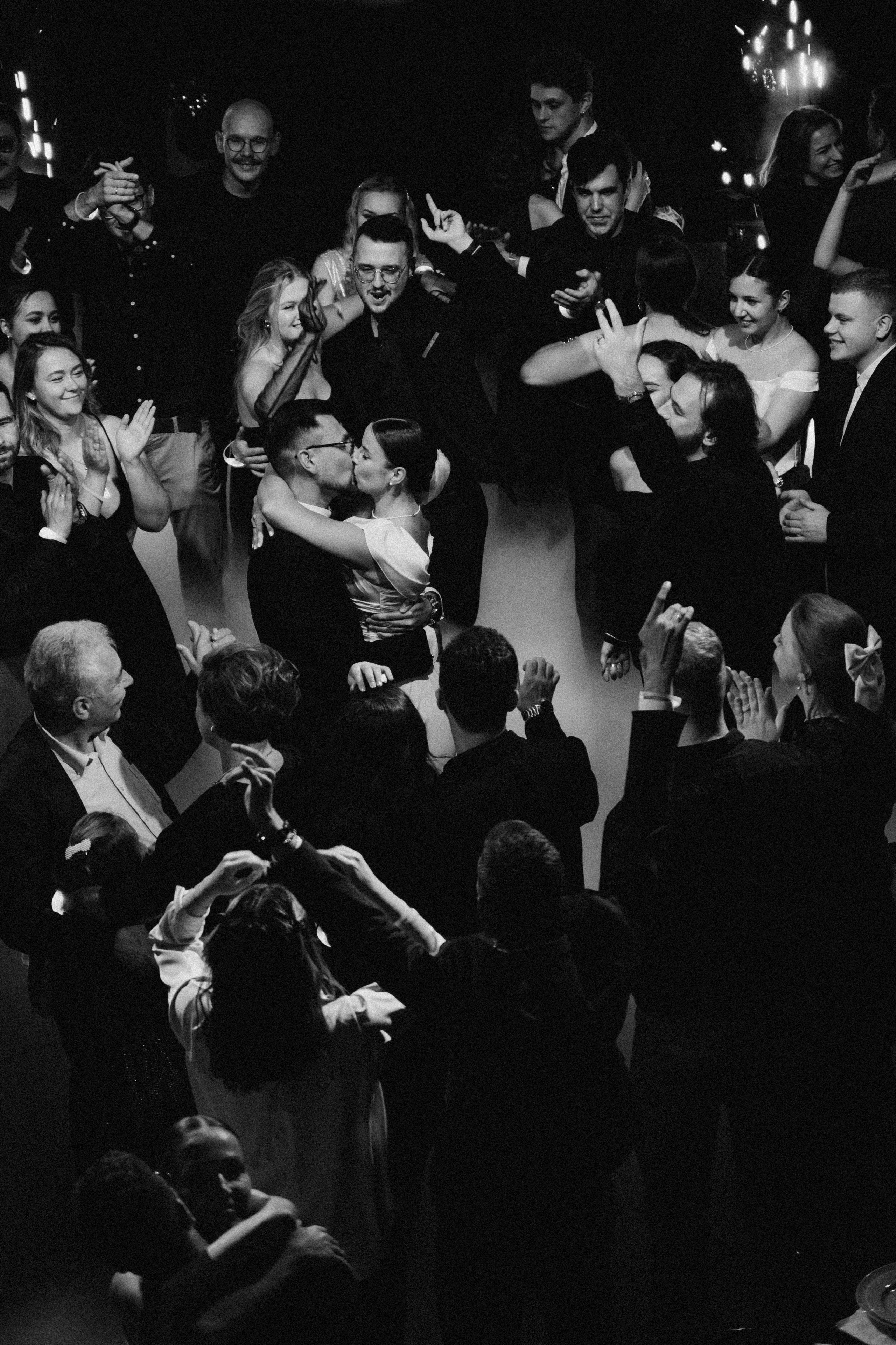 Свадебный фотограф в Нижнем Новгороде в premio. Свадебный фотограф Нижний Новгород Фатичев Артем