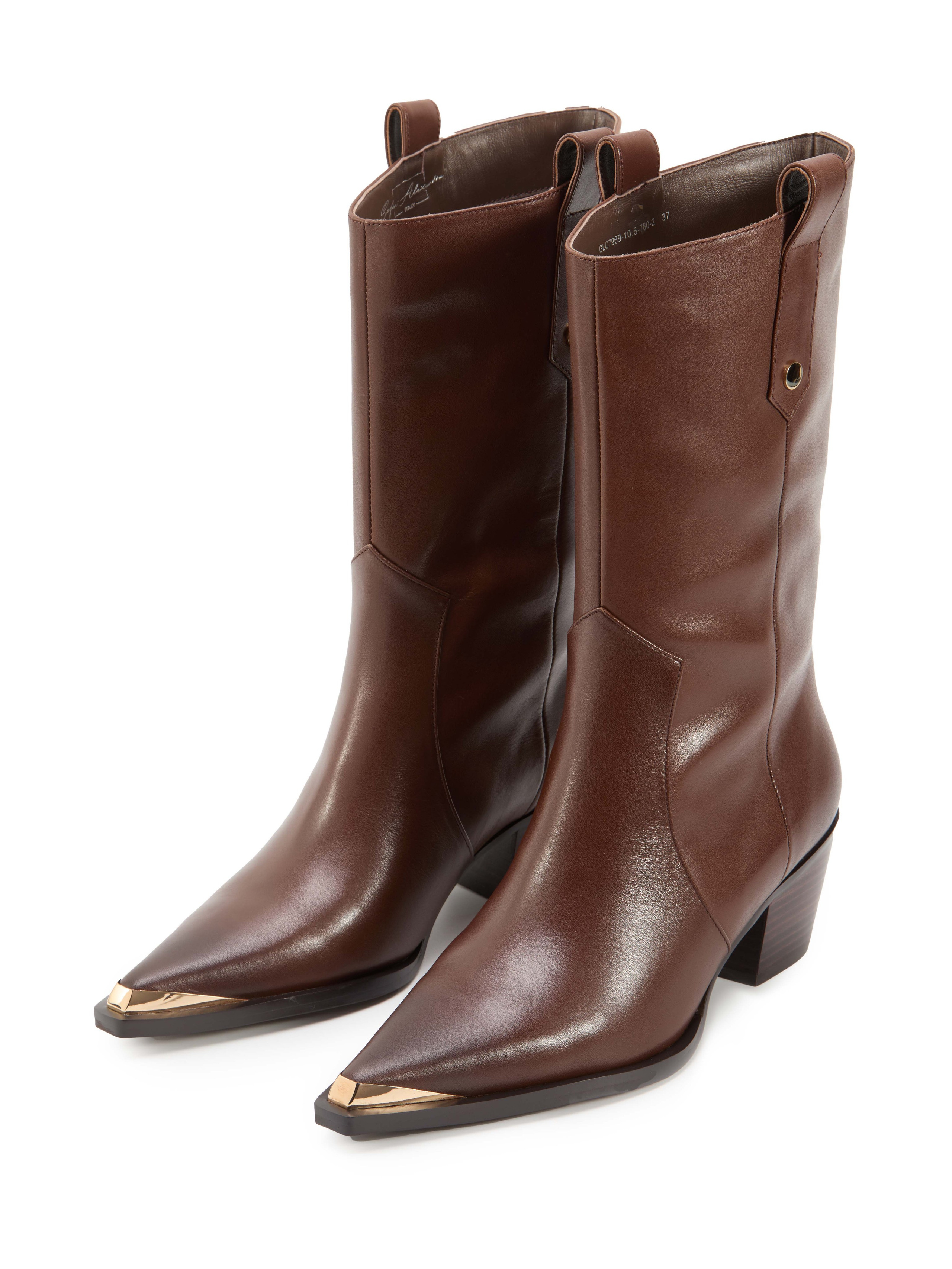 Каталожная фотография обуви. Фотограф в Москве Егор Гончаров