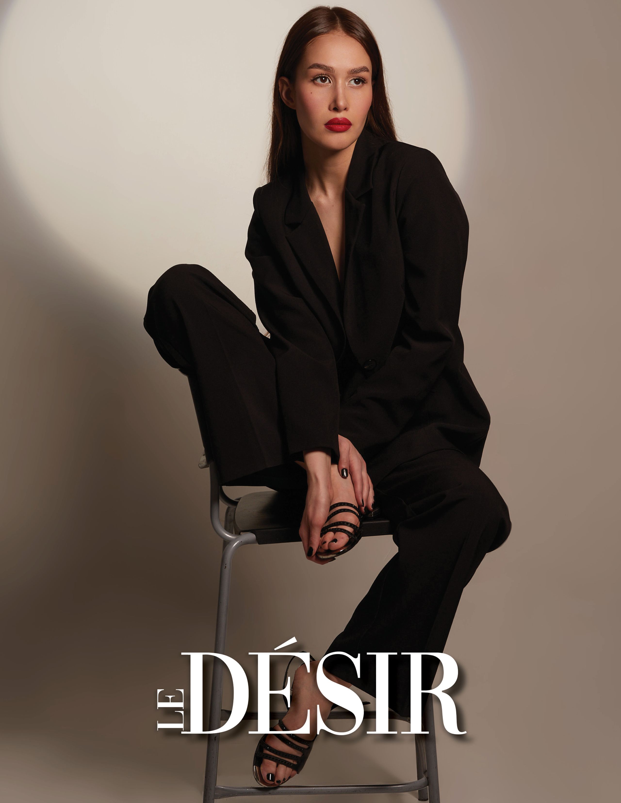 Задняя обложка в июльском Le Desir, Athens, Greece. Фотограф в Санкт-Петербурге Irina Ivi