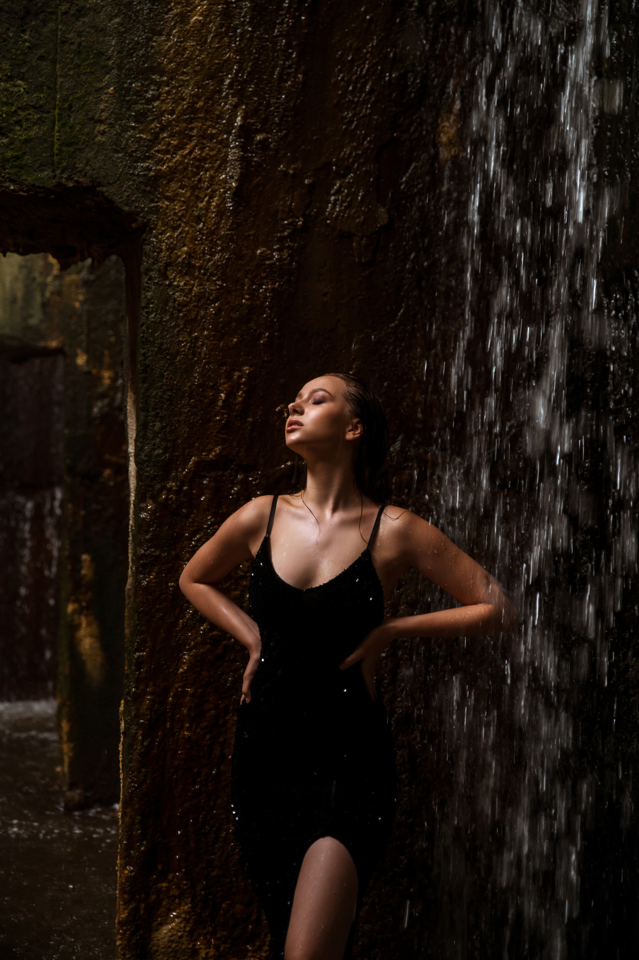 На водопаде. Свадебный и портретный фотограф в Белгороде Олеся Гавшина