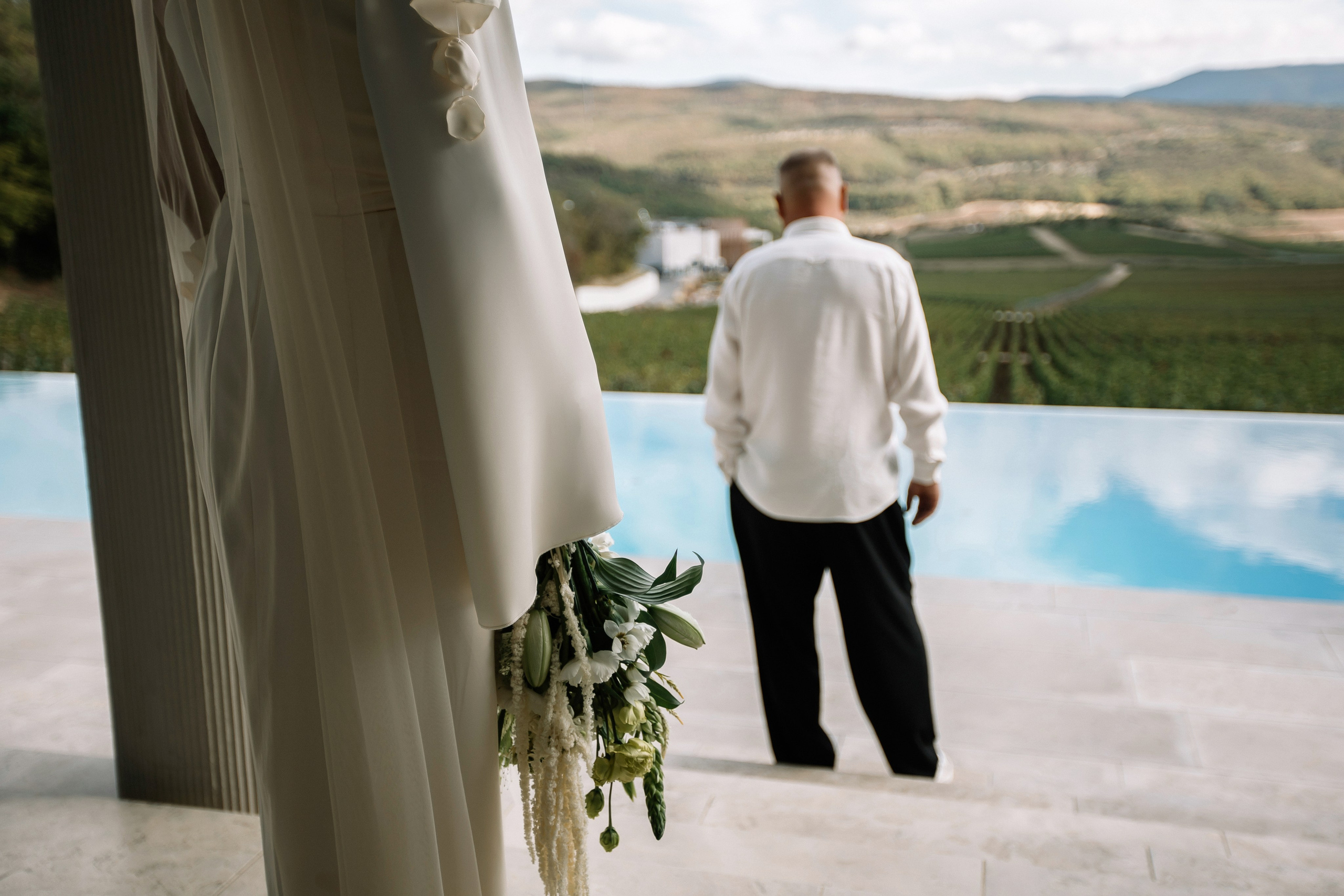 Александр и Гузель. Свадьба для двоих. Винодельня AYA. Фотограф Анна Лейман. Севастополь