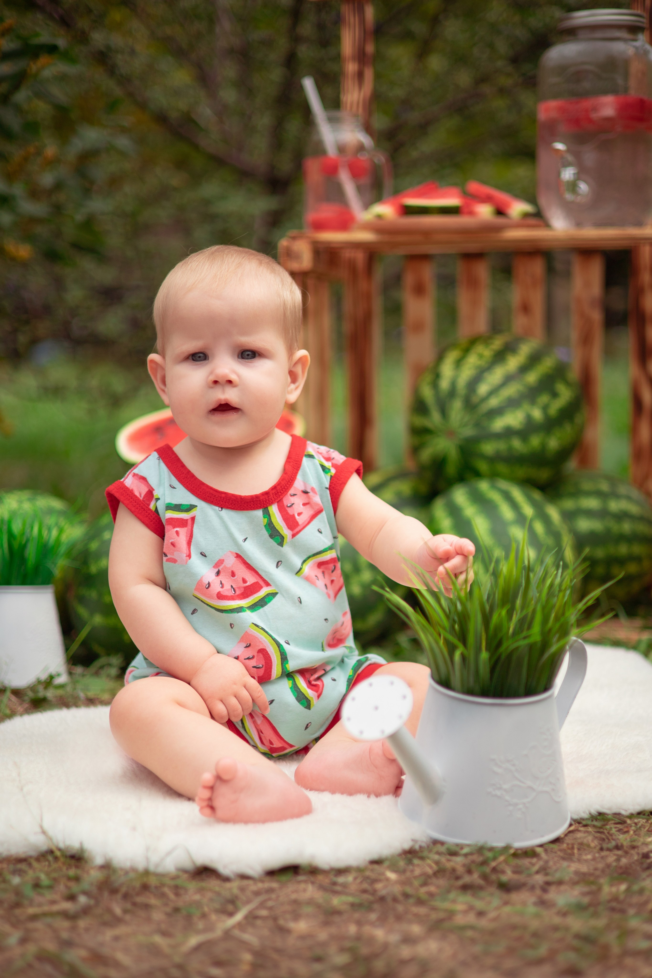 Тимофей и Даша арбузы. Семейный и детский фотограф в Михайловке Татьяна Лестьева