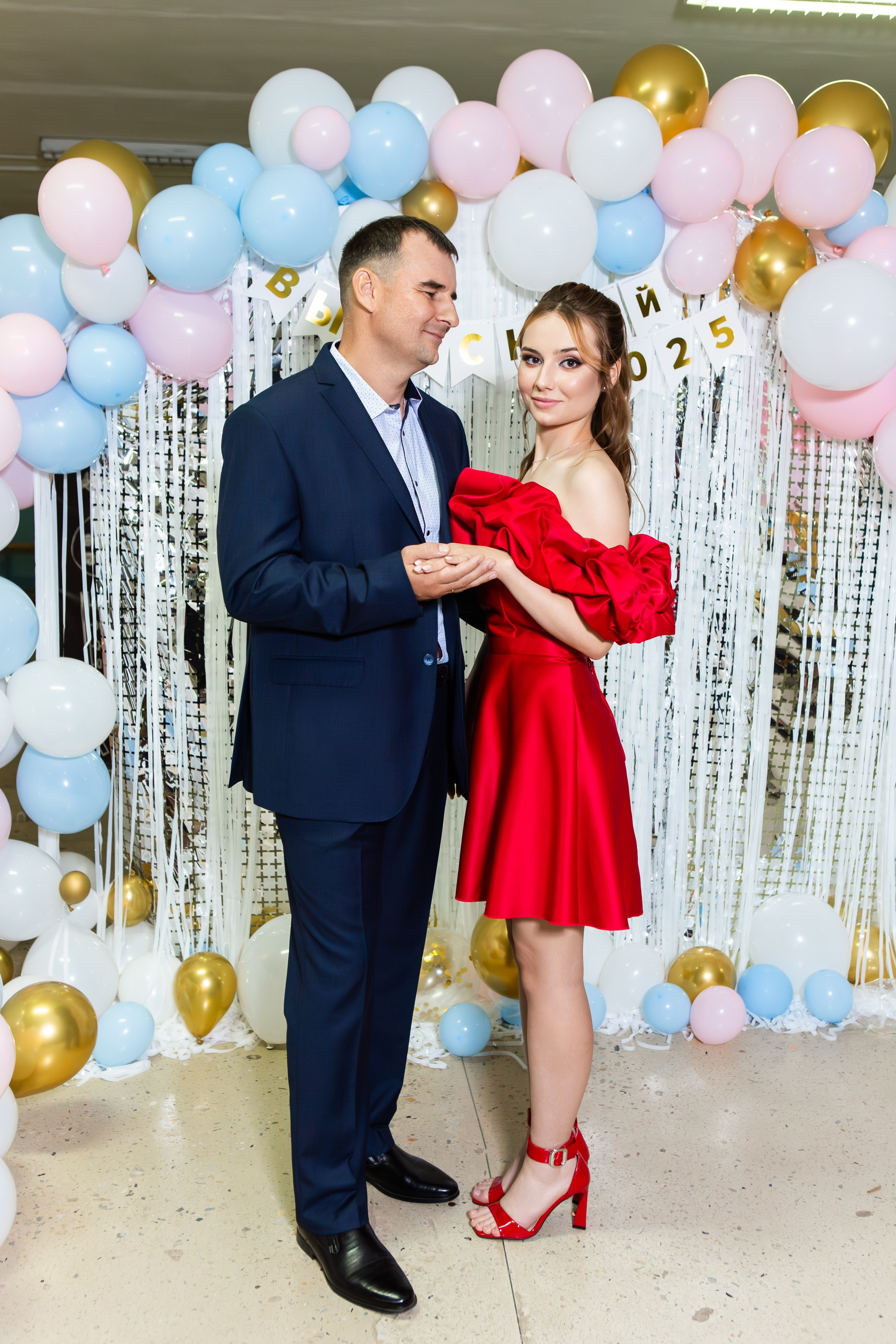 ФОТОСЕССИЯ С РОДИТЕЛЯМИ ВЫПУСКНОЙ 2025 9 ШКОЛА Г.МЦЕНСК. Профессиональный фотограф в Мценске и Орловской области