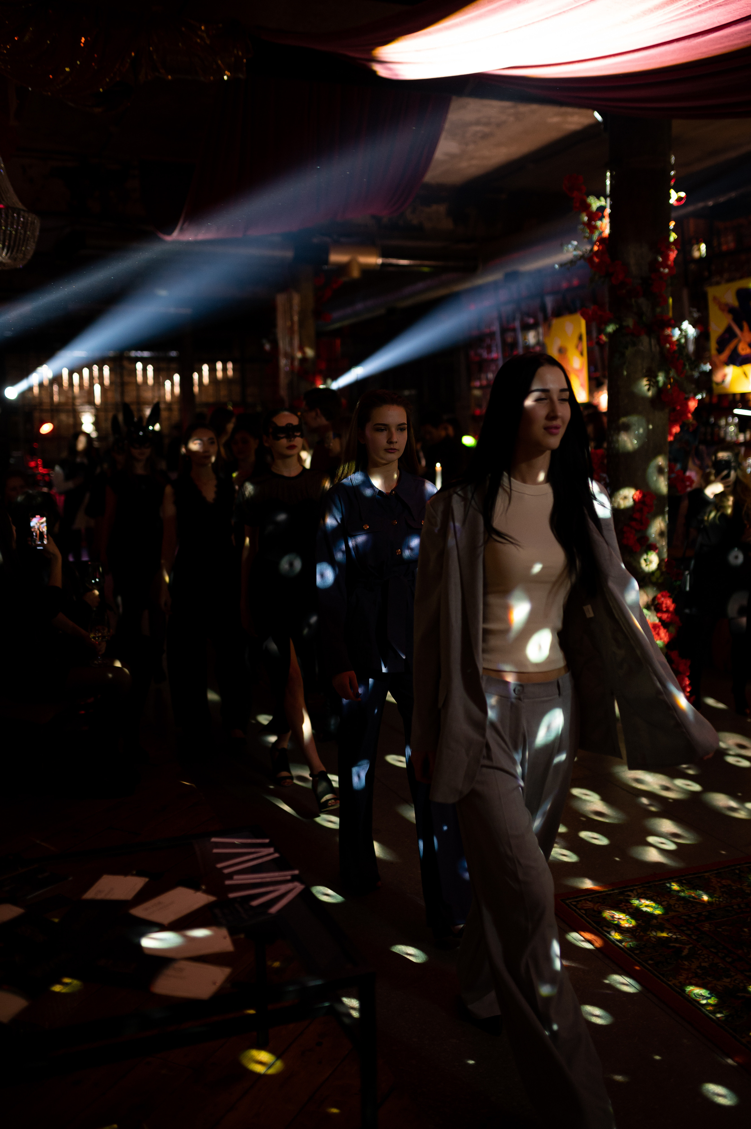 Проект: Арт богемная выставка. Свадебный фотограф