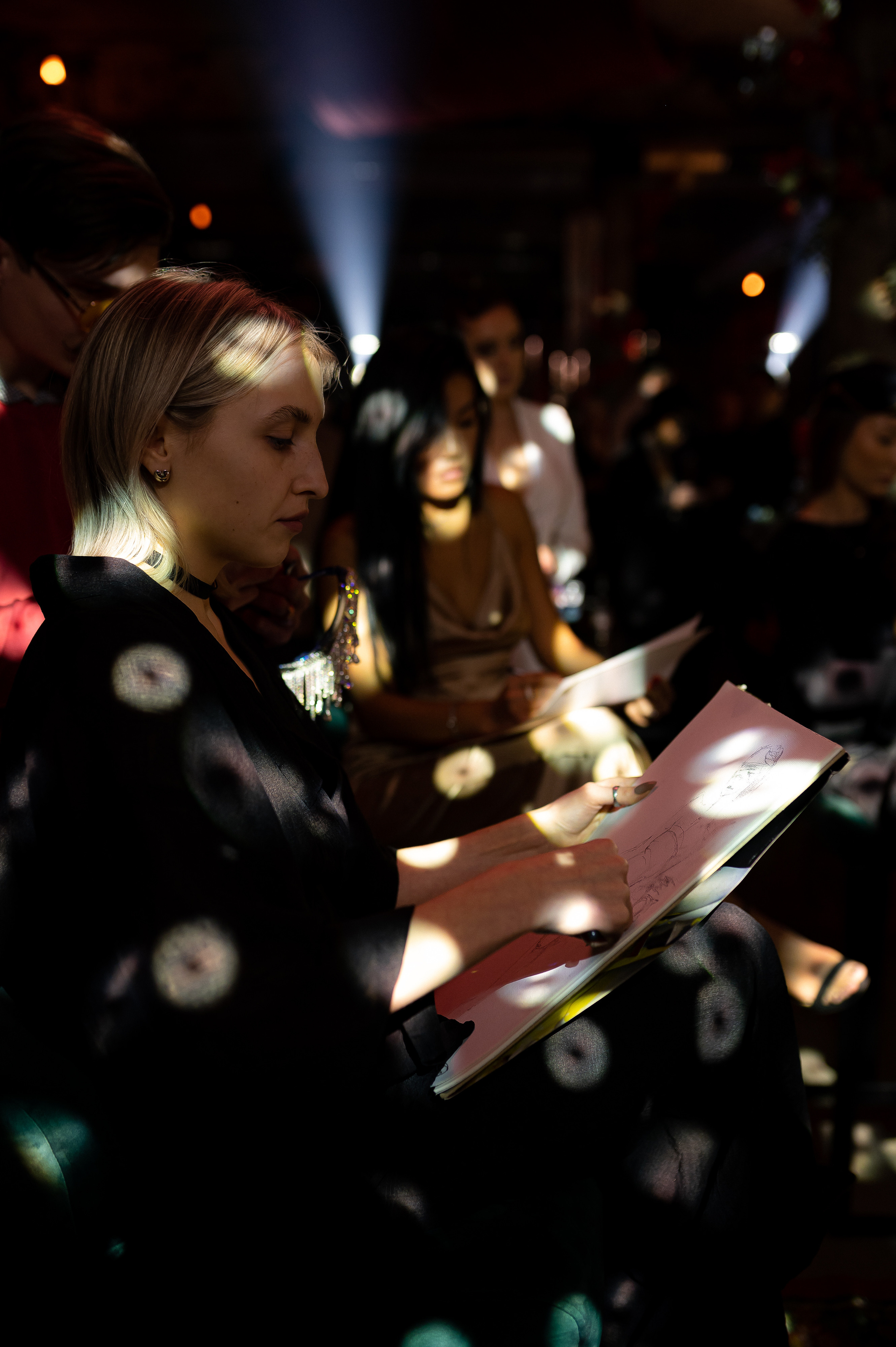 Проект: Арт богемная выставка. Свадебный фотограф