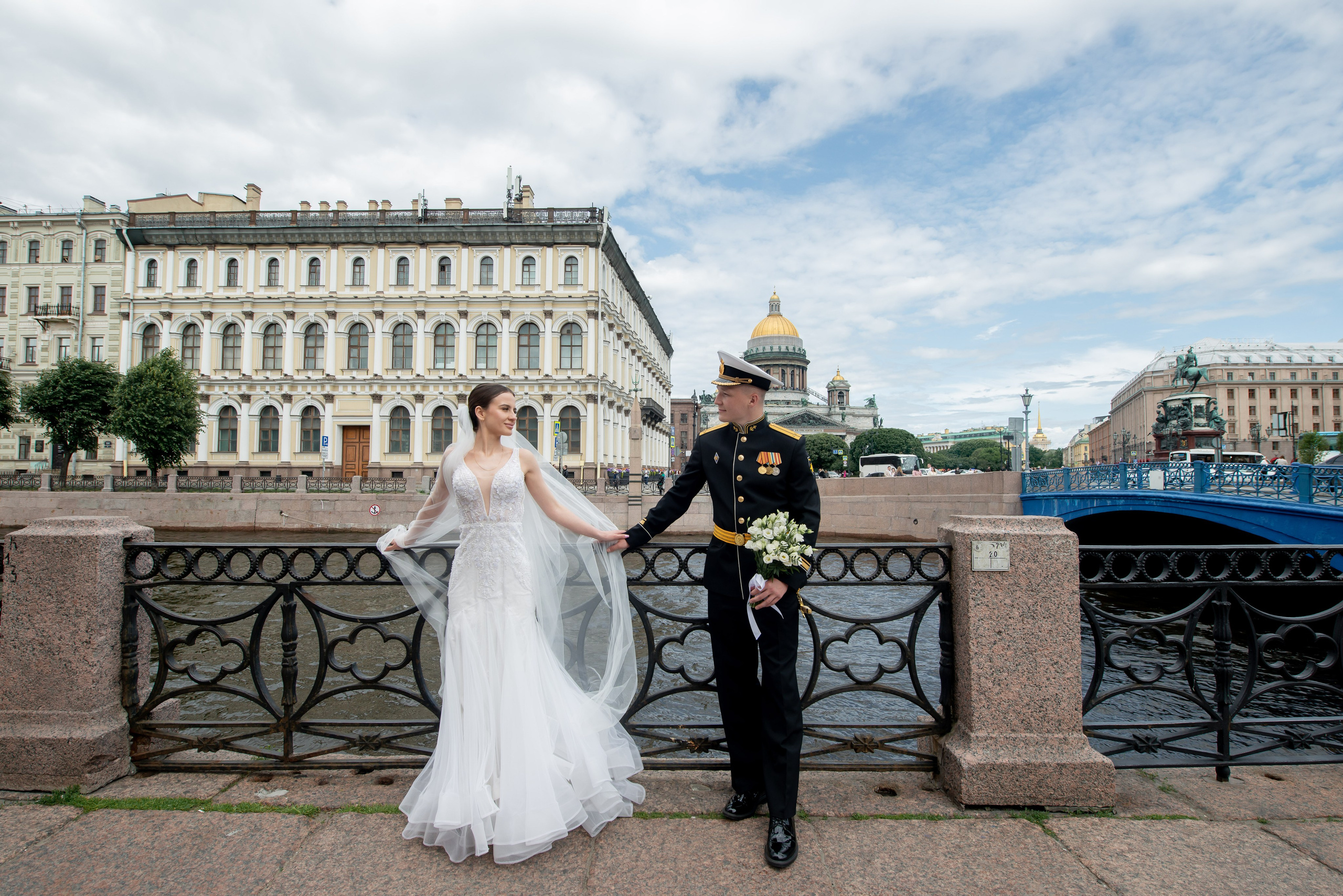 Елизавета и Максим (фотосессия у Дворца Штиглица, набережная Мойки и у Законодательного собрания). Портретный, семейный и свадебный фотограф в Санкт-Петербурге и в Пушкине Ширяев Денис
