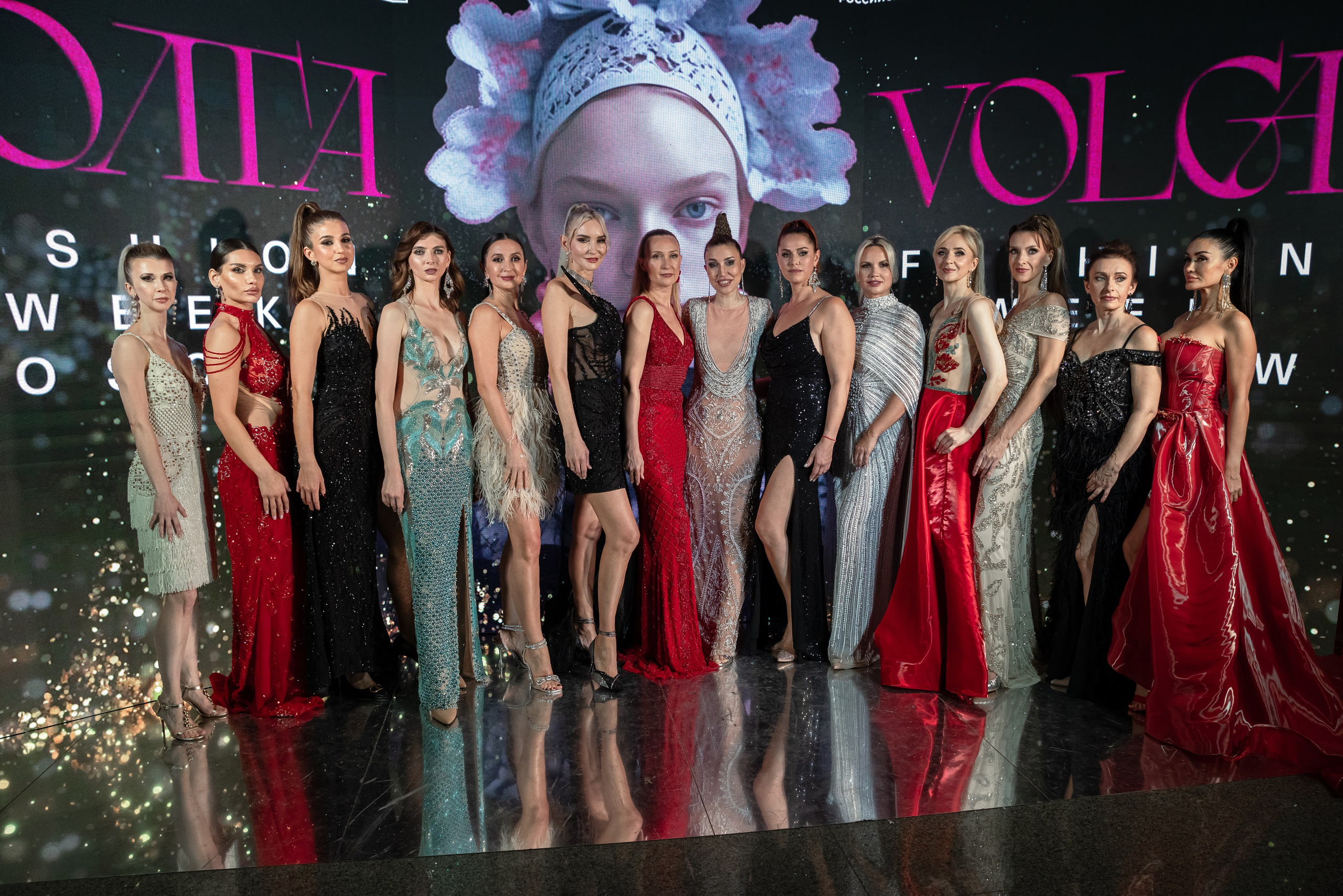 Фотозона Показа | Volga Fashion Week. Фотограф брендов и бизнеса в Москве Алексей Сентюрин