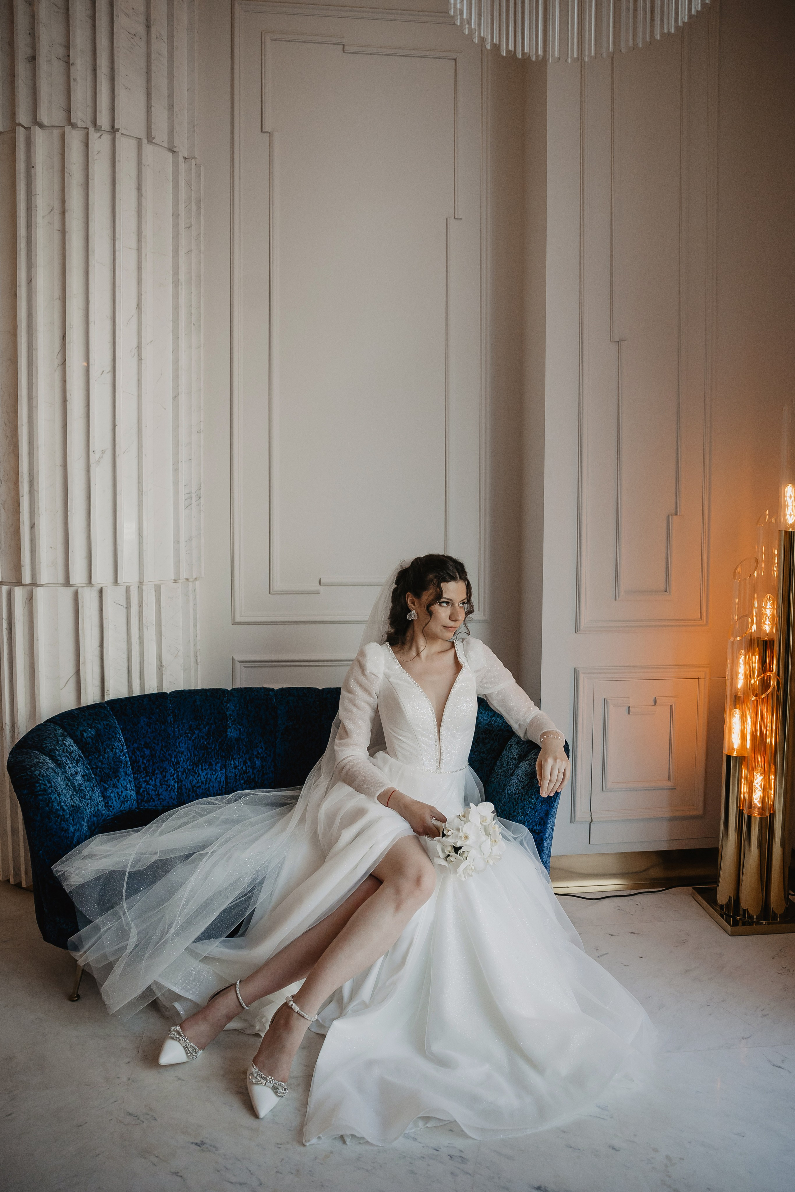 Свадебная фотосессия в отеле Marriott Imperial Plaza. Свадебный фотограф в Москве Дарья Олендарёва