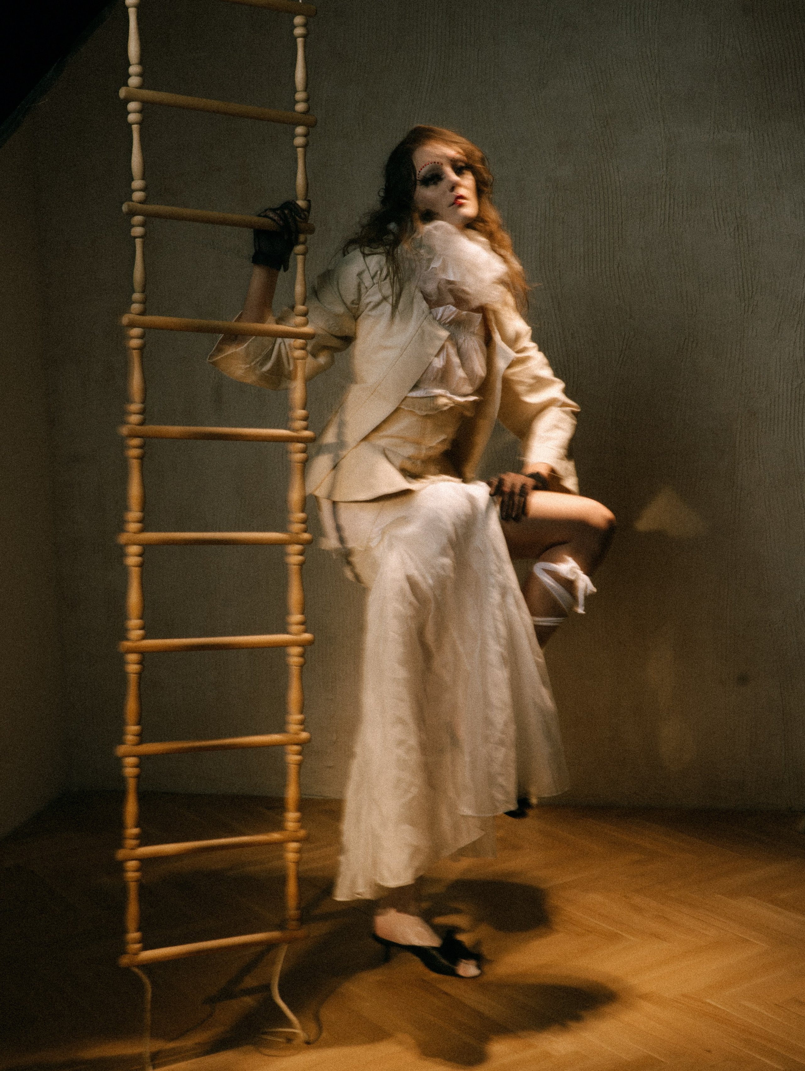 Клоунесса. Для дизайнерского бренда EVANESCENT. Женский фотограф Санкт-Петербург