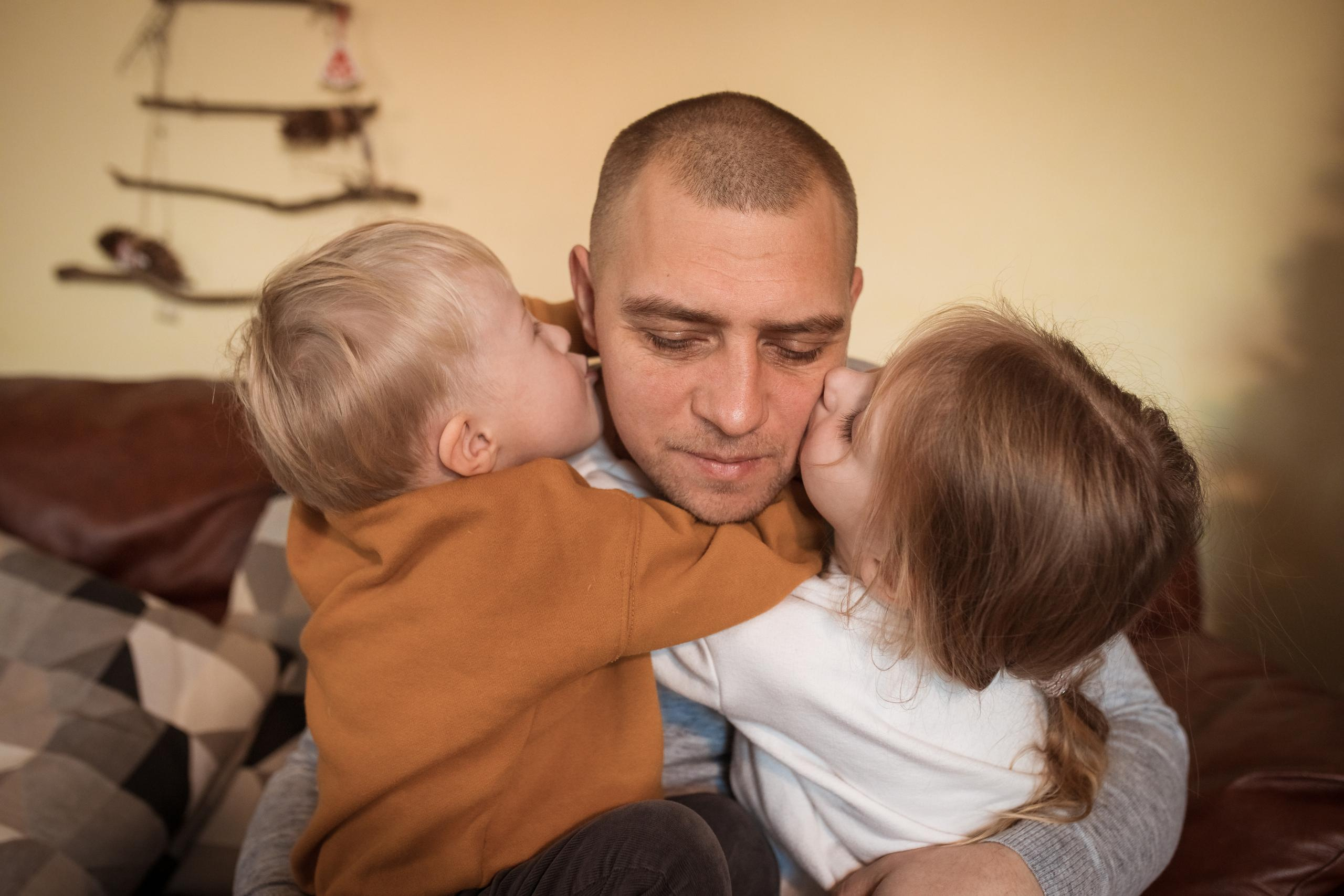 Домашняя теплая съемка для чудесной большой семьи. Женский семейный фотограф Тула Москва Захарова Анна