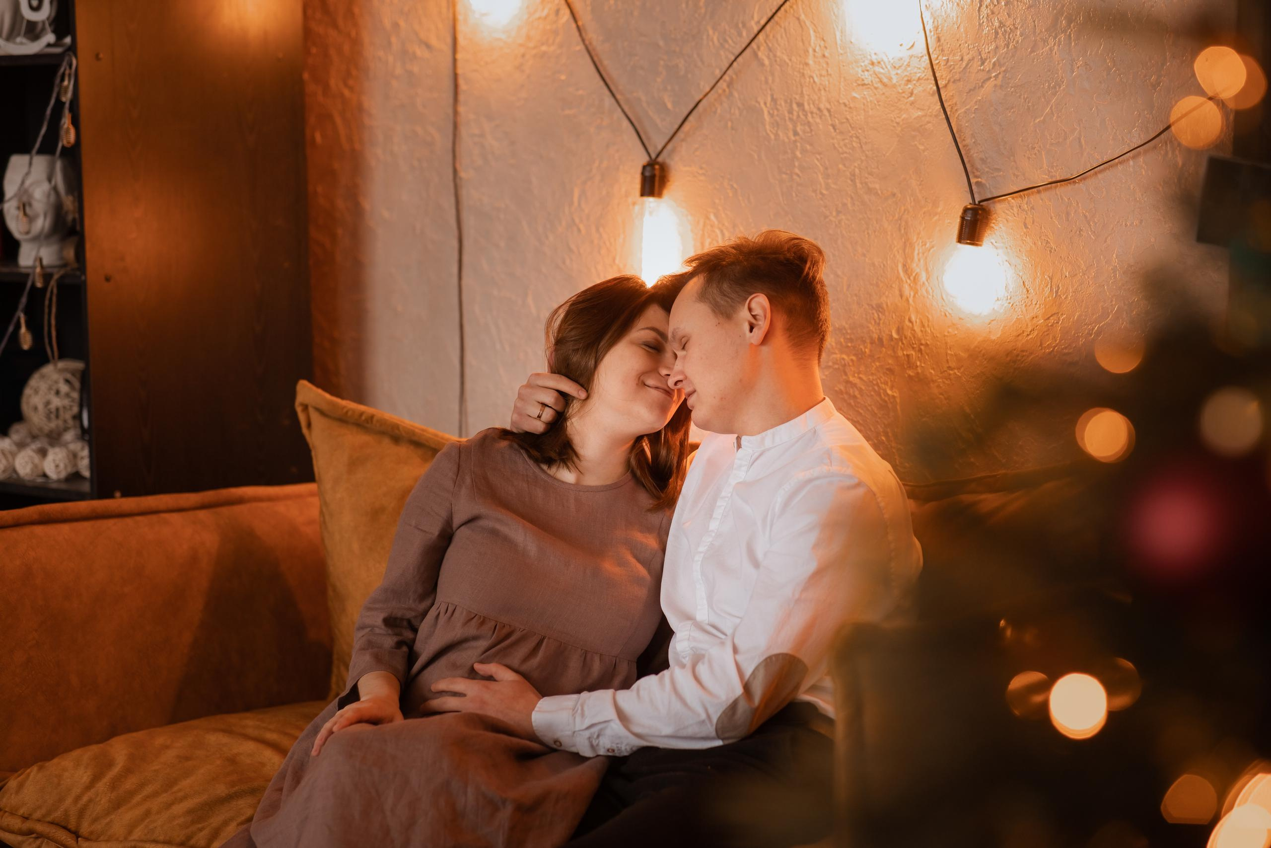 Новогодняя лав-стори в студии Мимикот. Женский семейный фотограф Тула Москва Захарова Анна