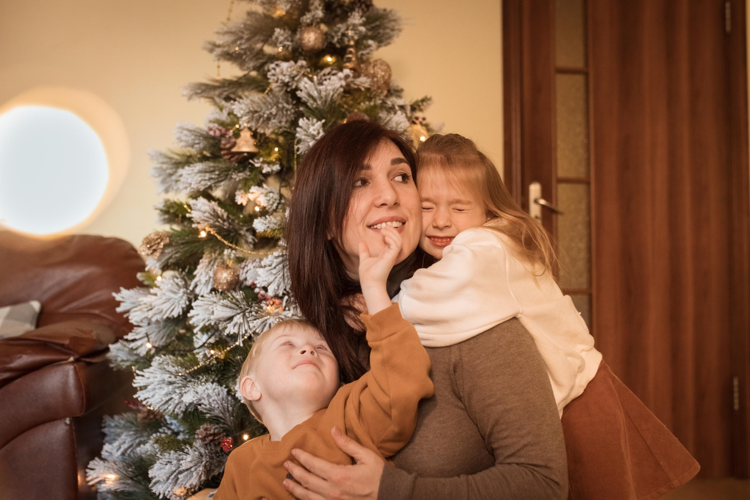 Домашняя теплая съемка для чудесной большой семьи. Женский семейный фотограф Тула Москва Захарова Анна