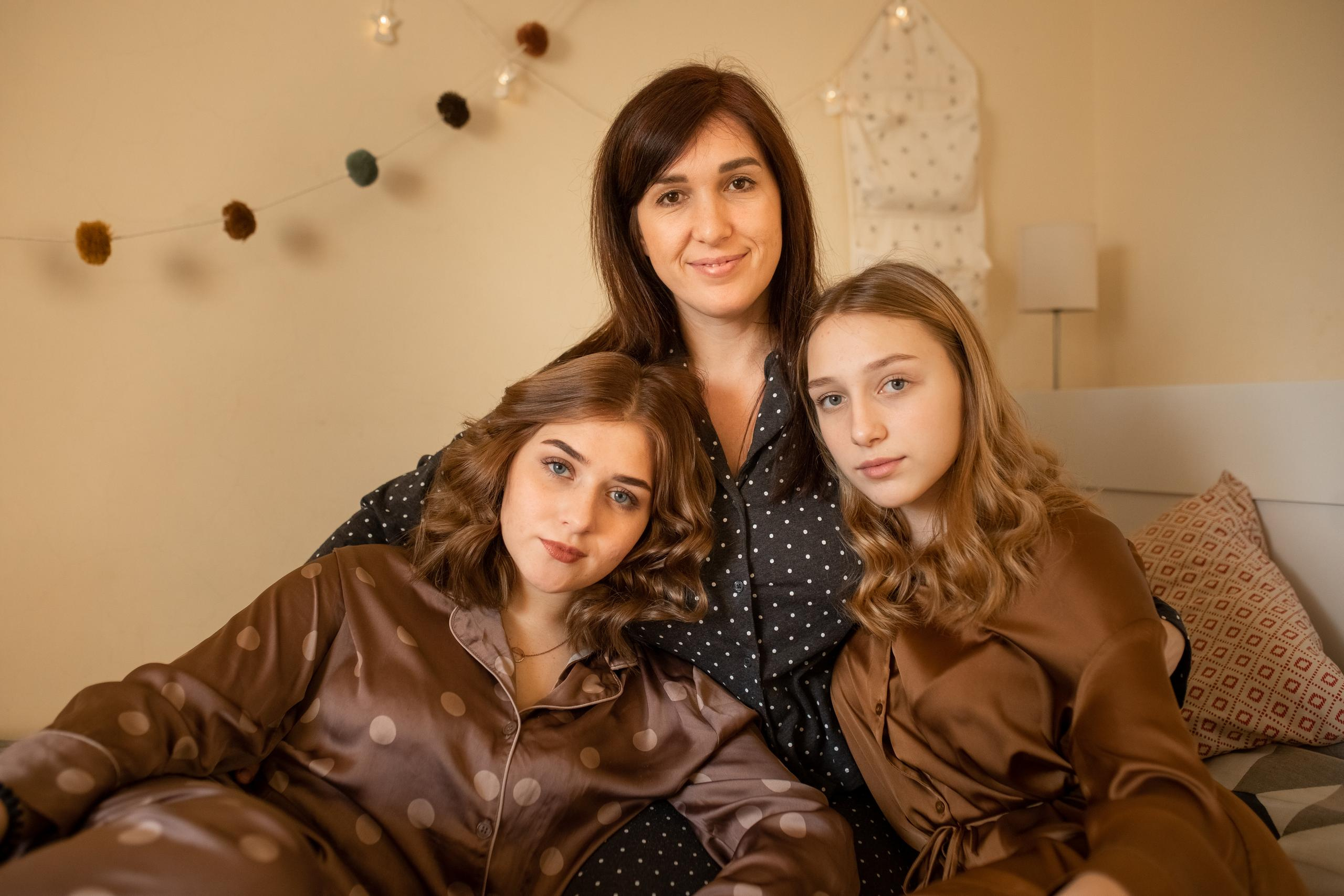 Домашняя теплая съемка для чудесной большой семьи. Женский семейный фотограф Тула Москва Захарова Анна