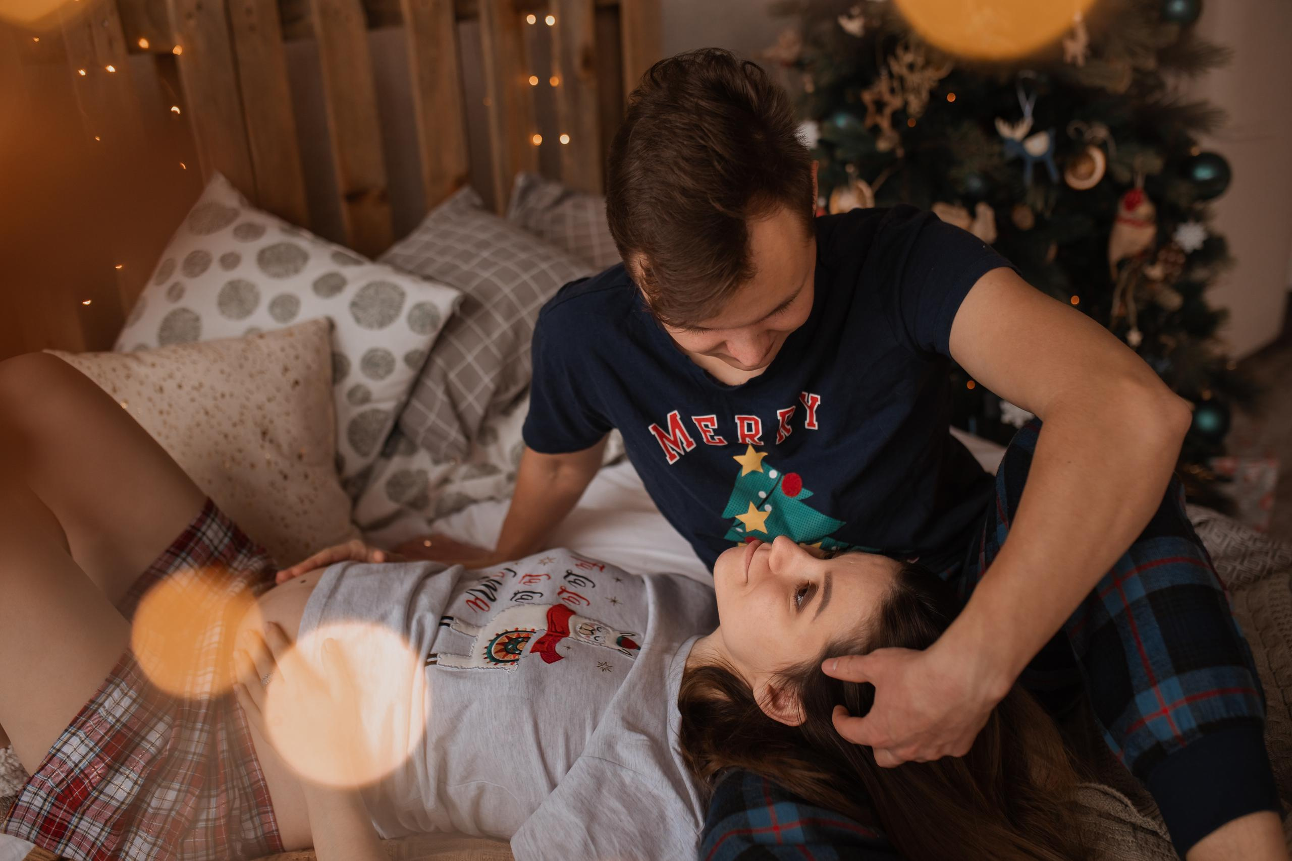 Новогодняя лав-стори в студии Мимикот. Женский семейный фотограф Тула Москва Захарова Анна