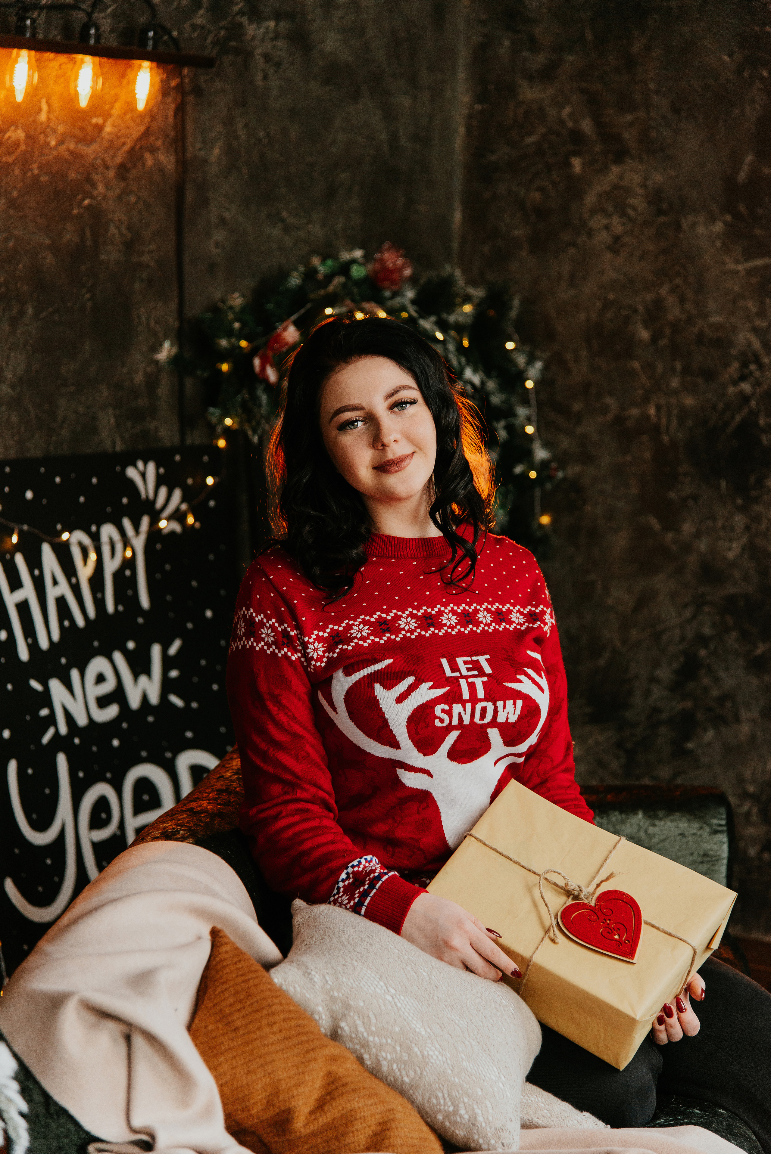 Лиля и Рома — Новый год. Свадебный фотограф Караганда