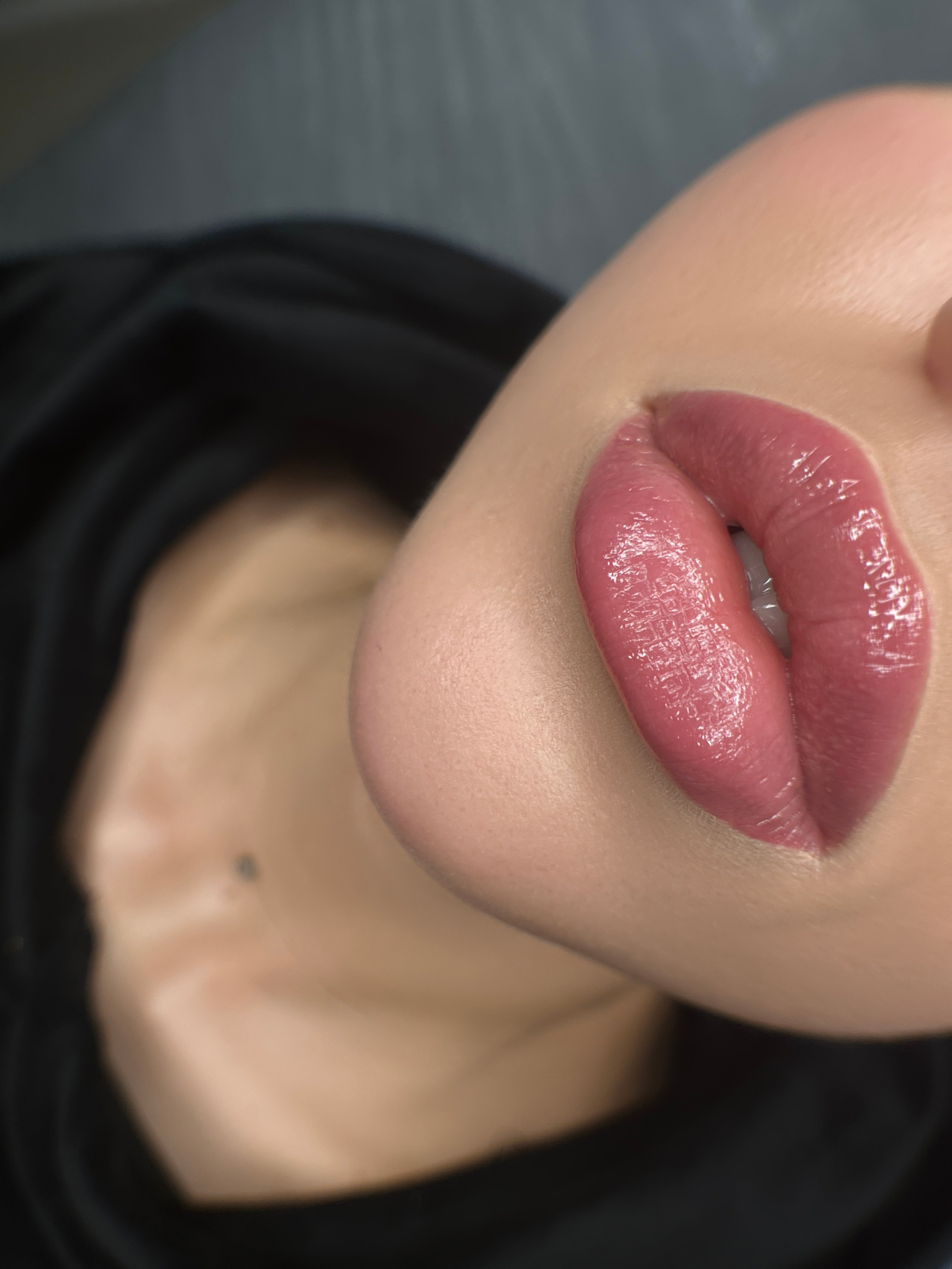 Оксана. Студия перманентного макияжа, косметологии и массажа SYMMETRY в Москве, м. Киевская