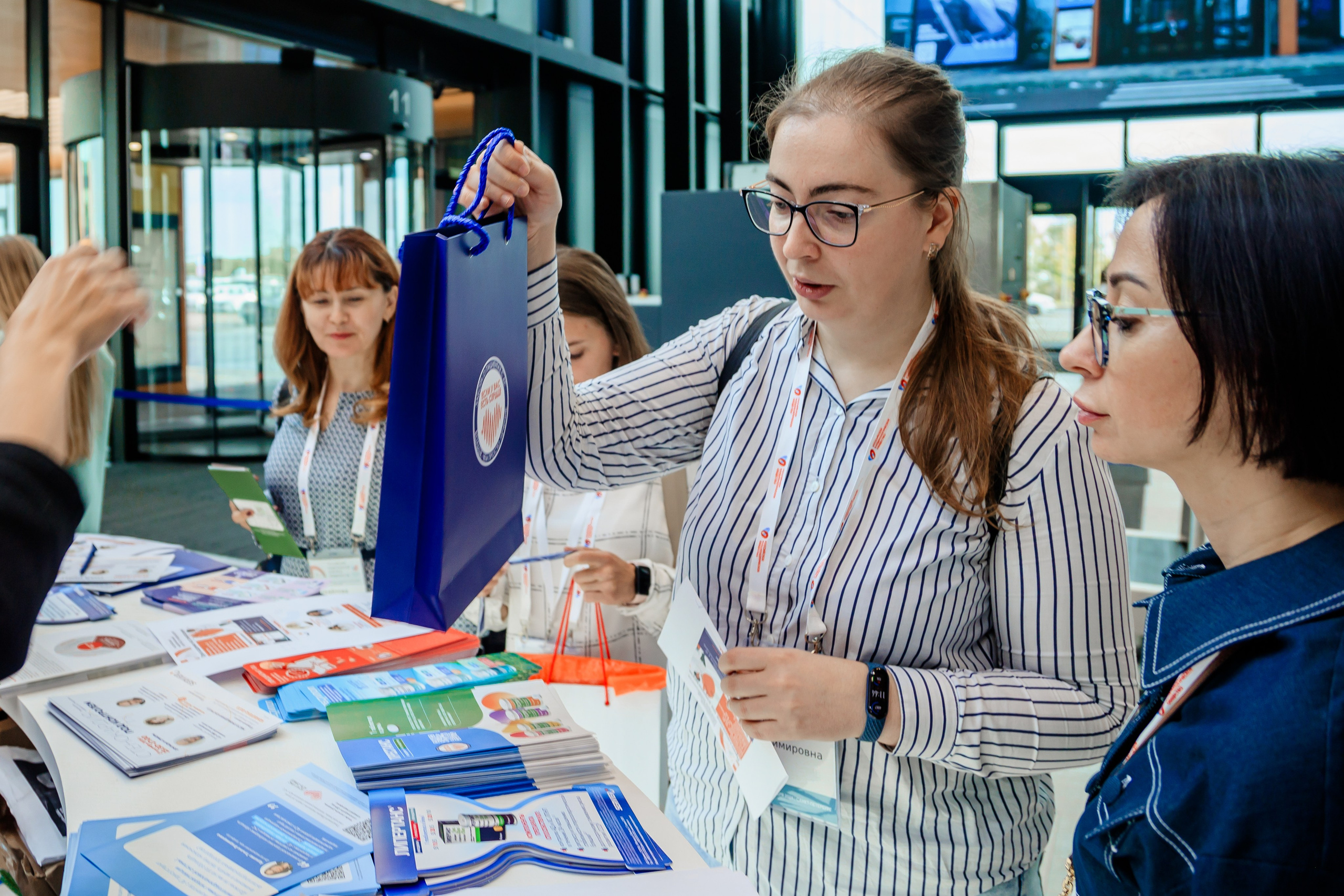 Фотограф на выставку в Спб — заказать съемку в Санкт-Петербурге— Екатерина Ладванова