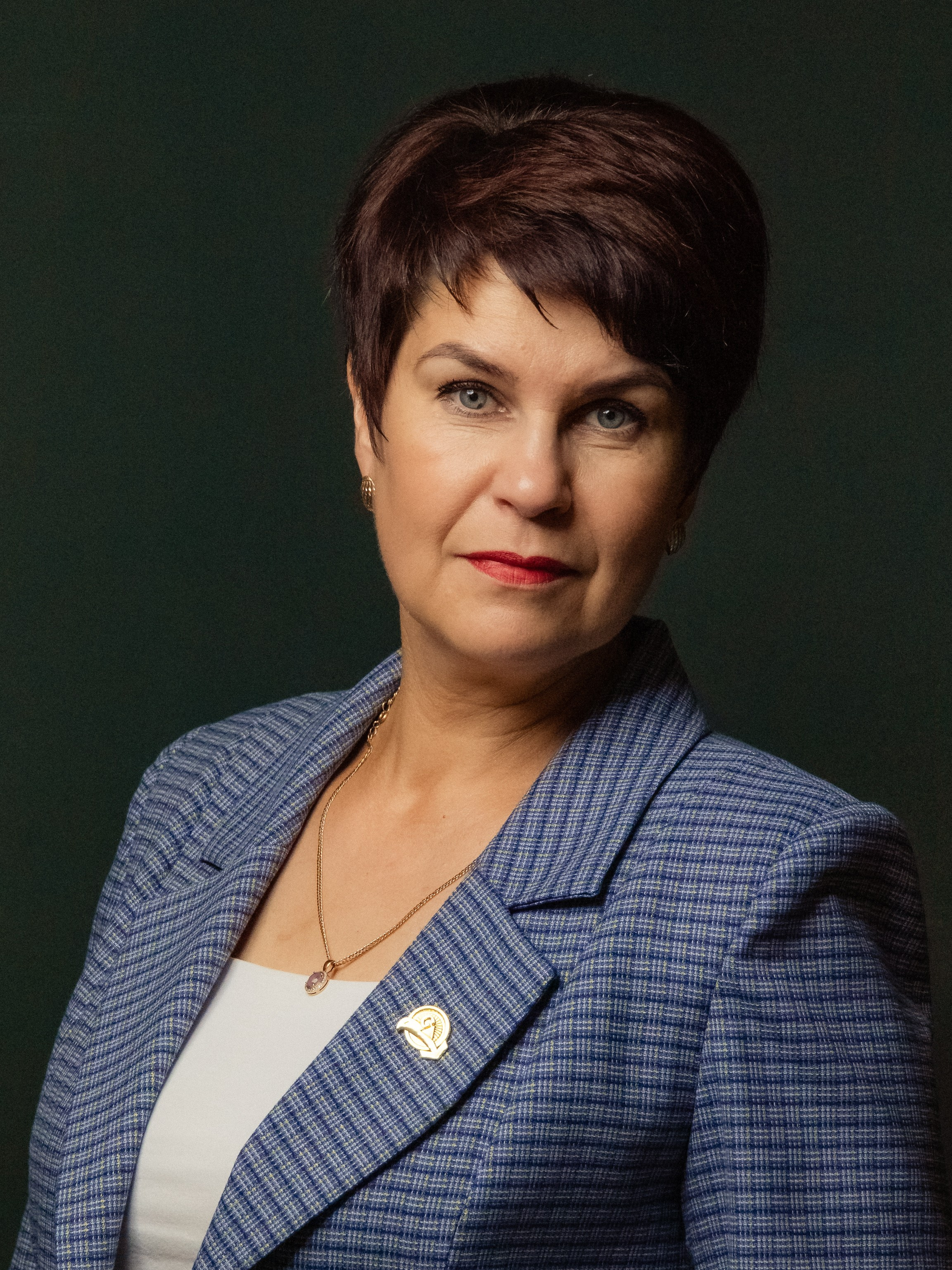 Портретные фотосессии, разные лица, разные локации. Свадебный и семейный фотограф в г. Волхов Алексей Кочерыжкин