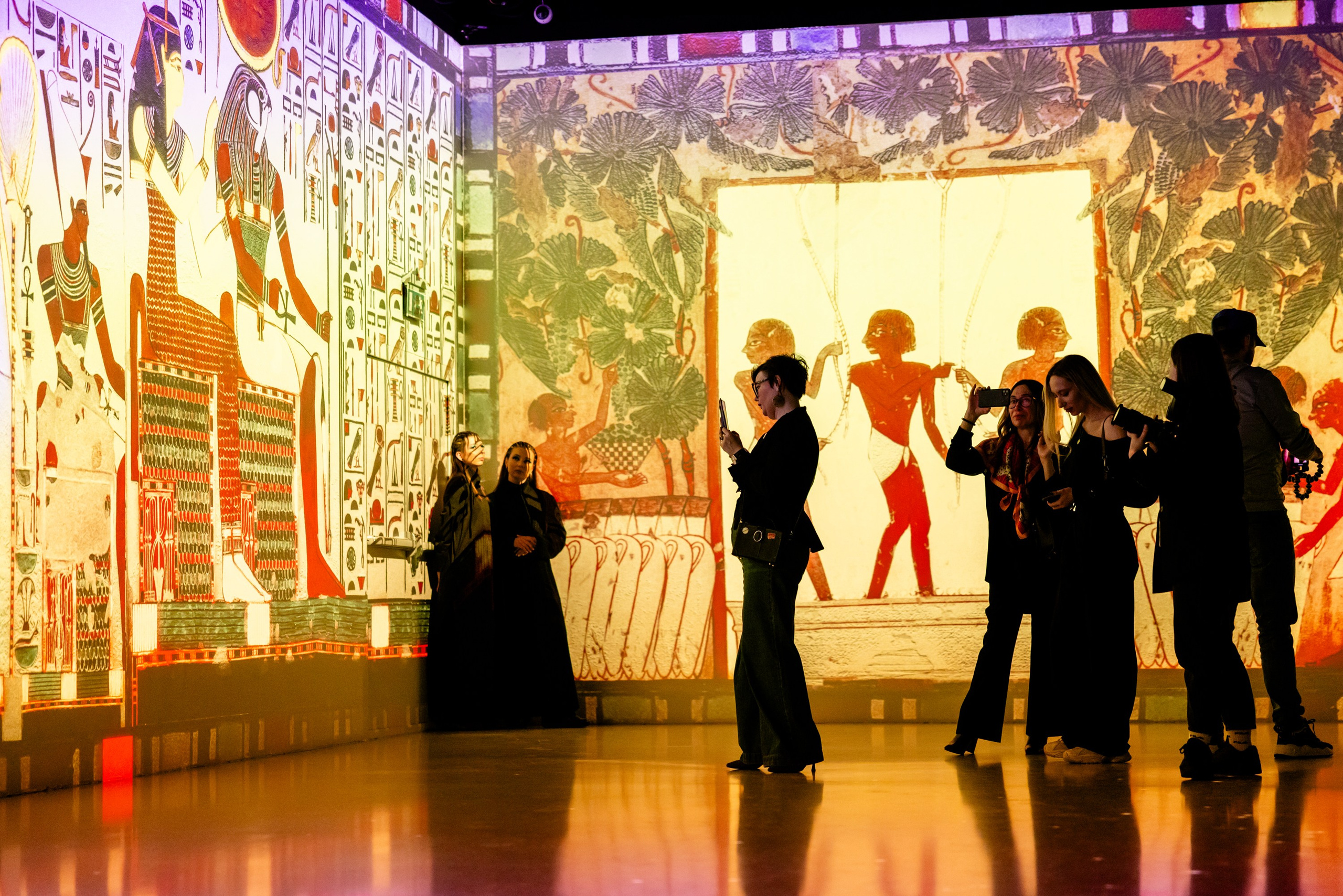 Выставка «Тутанхамон» в Luminar-X. Виктория Зудина — фотограф в Москве