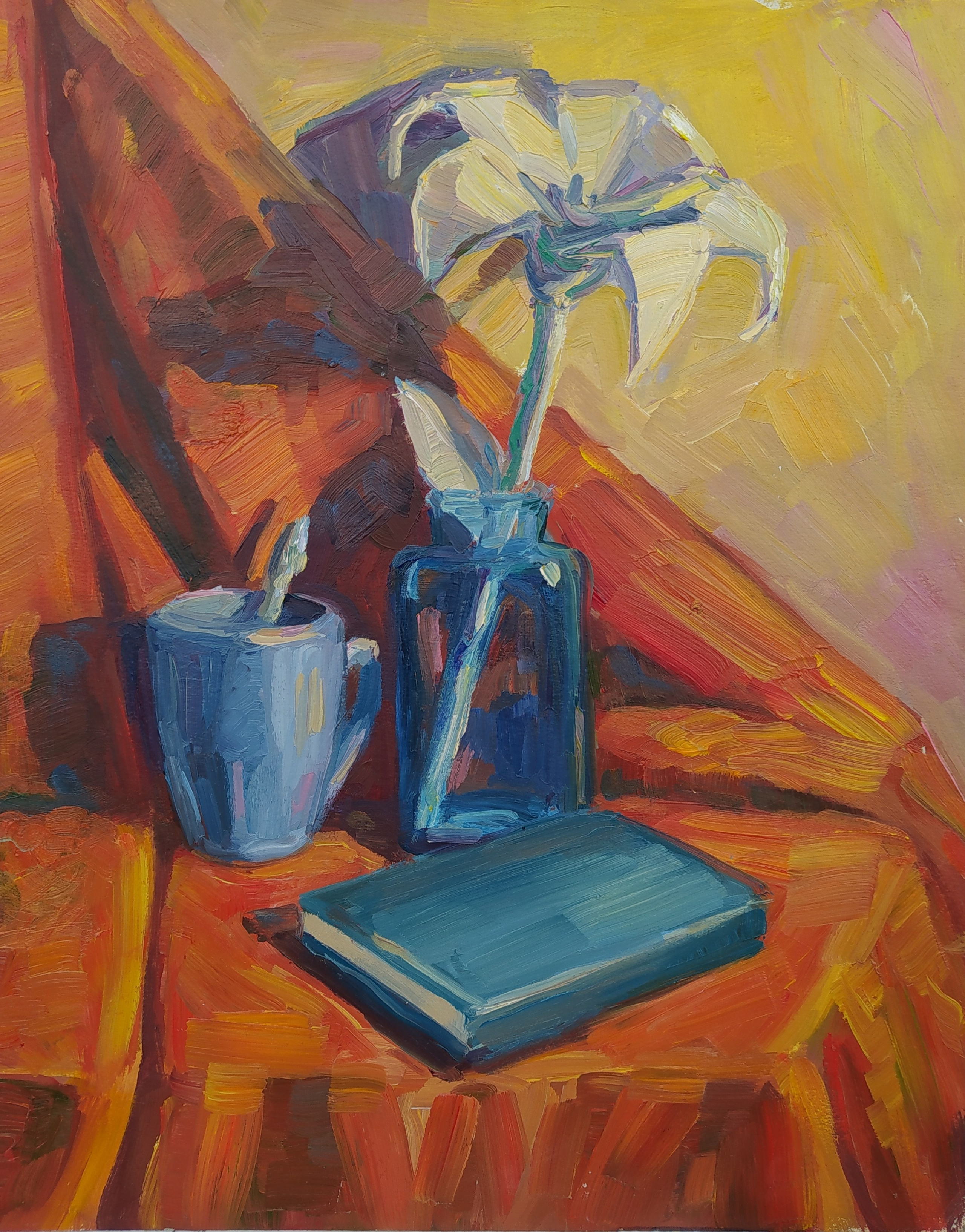 Бумажный цветок и предметы на красном фоне - Масляная живопись