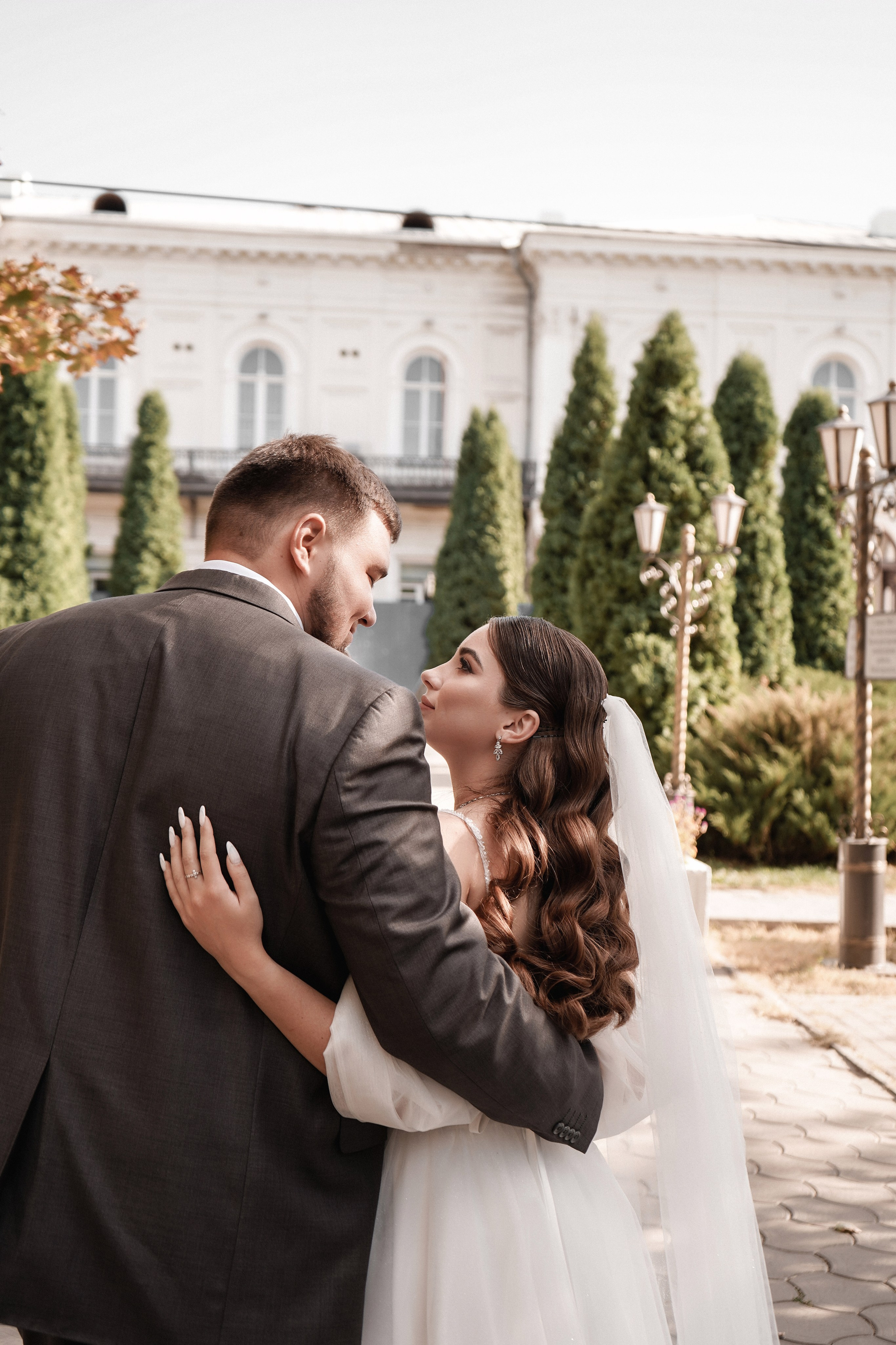 Свадебная фотосессия в Новочеркасске. Александровский парк и Вознесенский войсковой всеказачий собор. Андрей и Елена. Свадебный фотограф в Ростове-на-Дону. Таинство Крещения и Венчания, семейные фотосессии. Алёна Чёботова