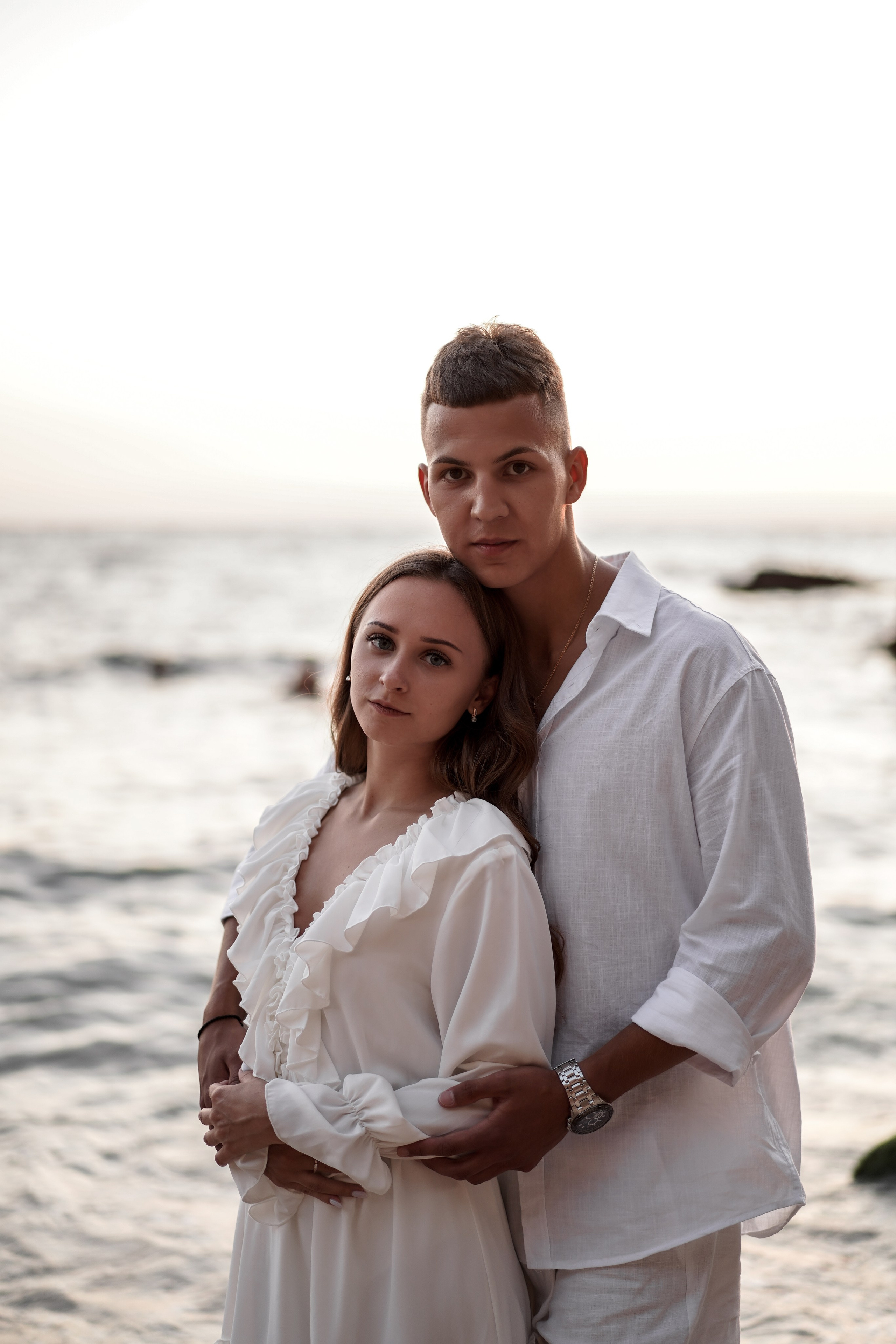 Матвей и Софья на фотосессии дикого пляжа Грот Дианы в Крыму. Свадебный фотограф в Ростове-на-Дону. Таинство Крещения и Венчания, семейные фотосессии. Алёна Чёботова