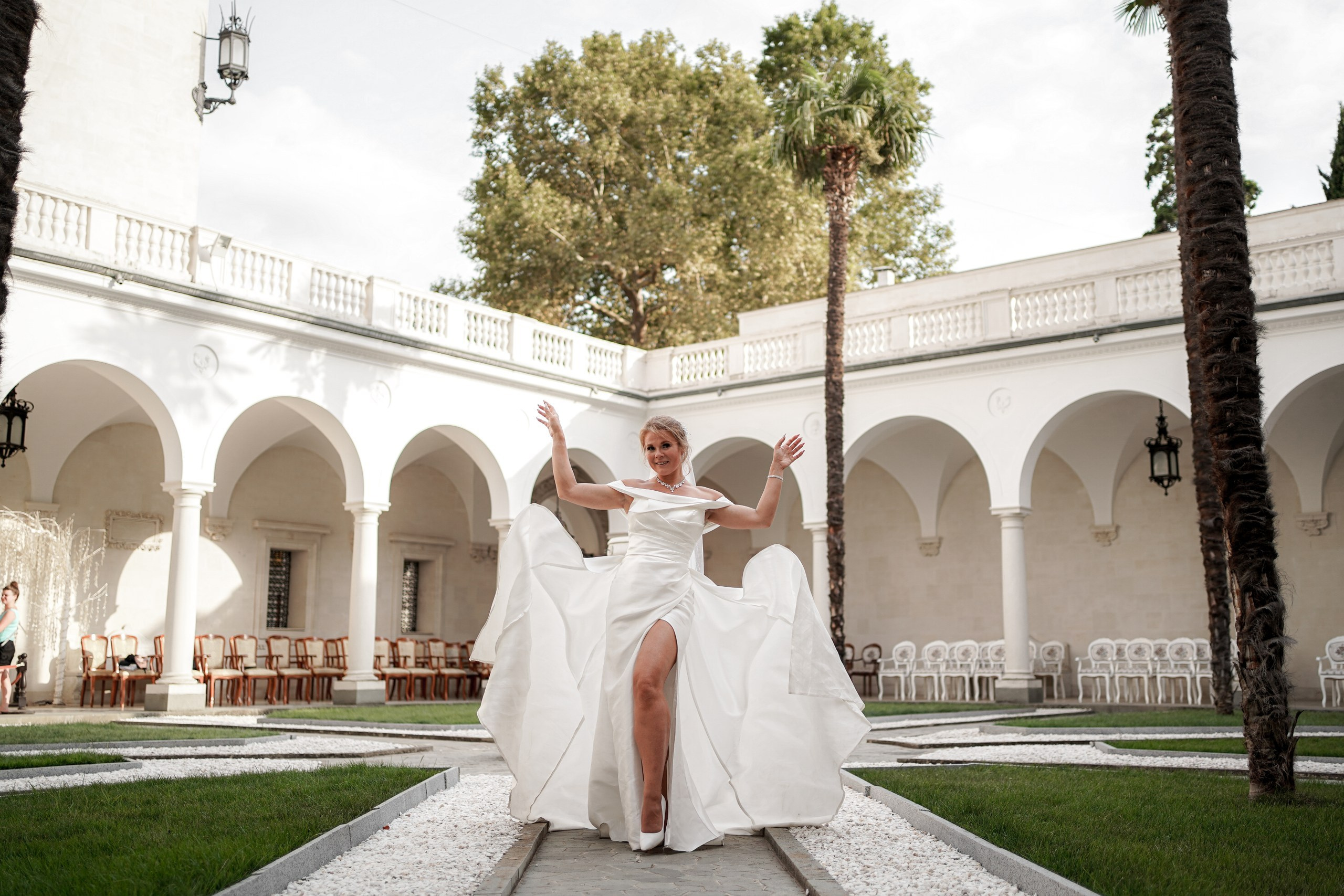 Свадебная фотосессия в Ливадийском дворце. Крым. Фотограф Алёна Чёботова. Свадебный фотограф в Ростове-на-Дону. Таинство Крещения и Венчания, семейные фотосессии. Алёна Чёботова